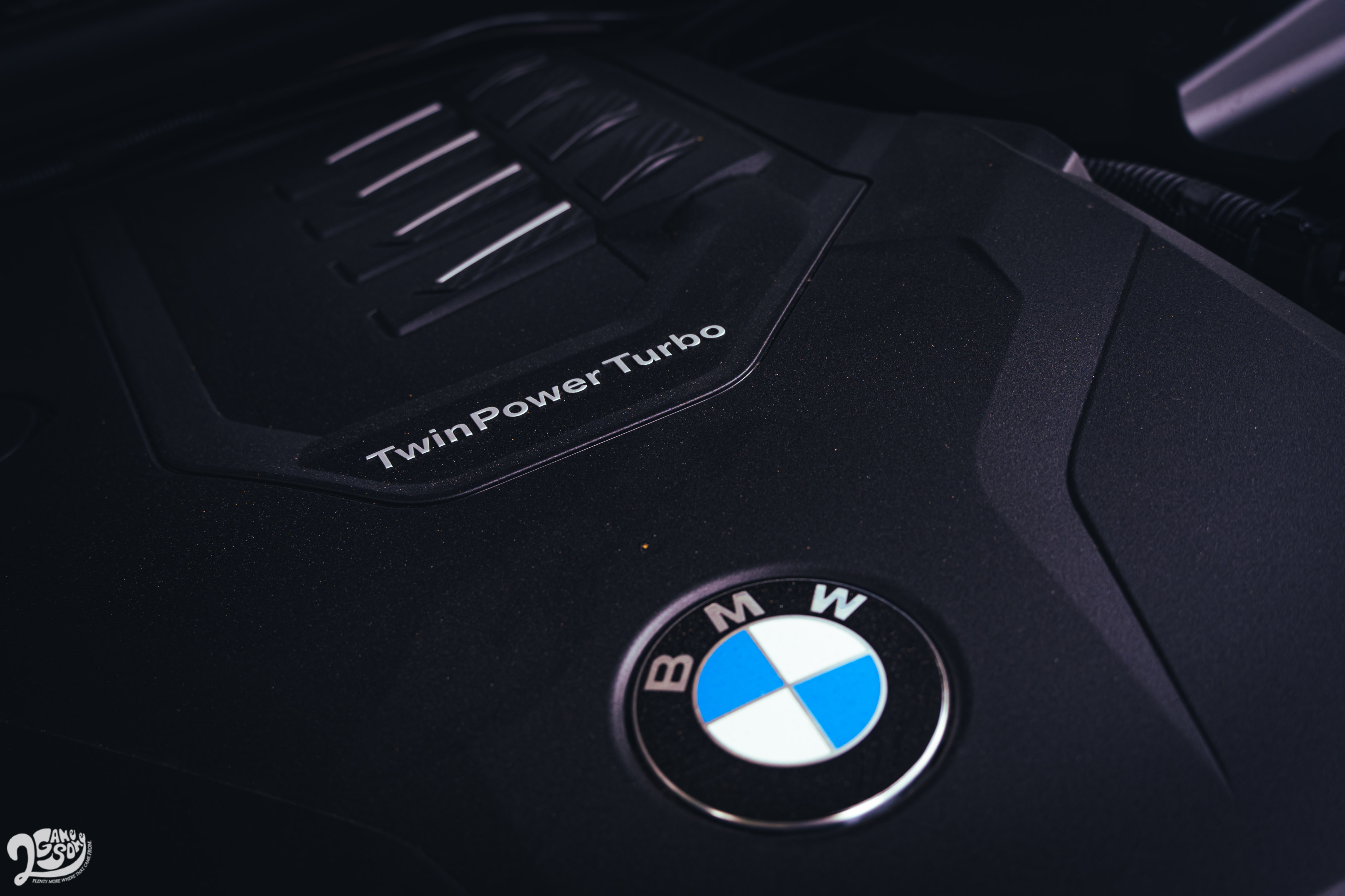TwinPower Turbo 渦輪四缸引擎擁有 258 匹最大馬力、400 牛頓米最大扭力、6 秒內破百的實力。