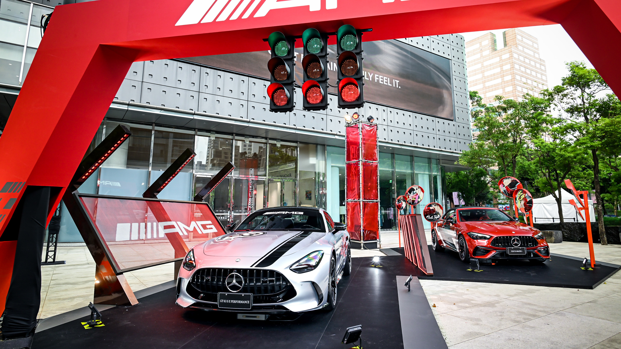 《F1 電影》開映《 Mercedes-AMG 極速幻境》特展登場