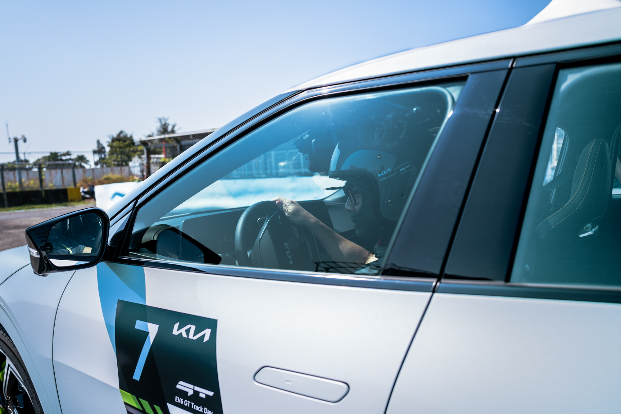 第一個關卡就讓人對於EV6 GT表現留下深刻印象。