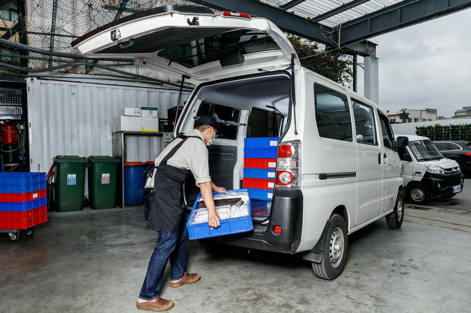 e-Veryca 室內可堆疊的靈活載貨空間也能援助各種需求的外燴訂單。