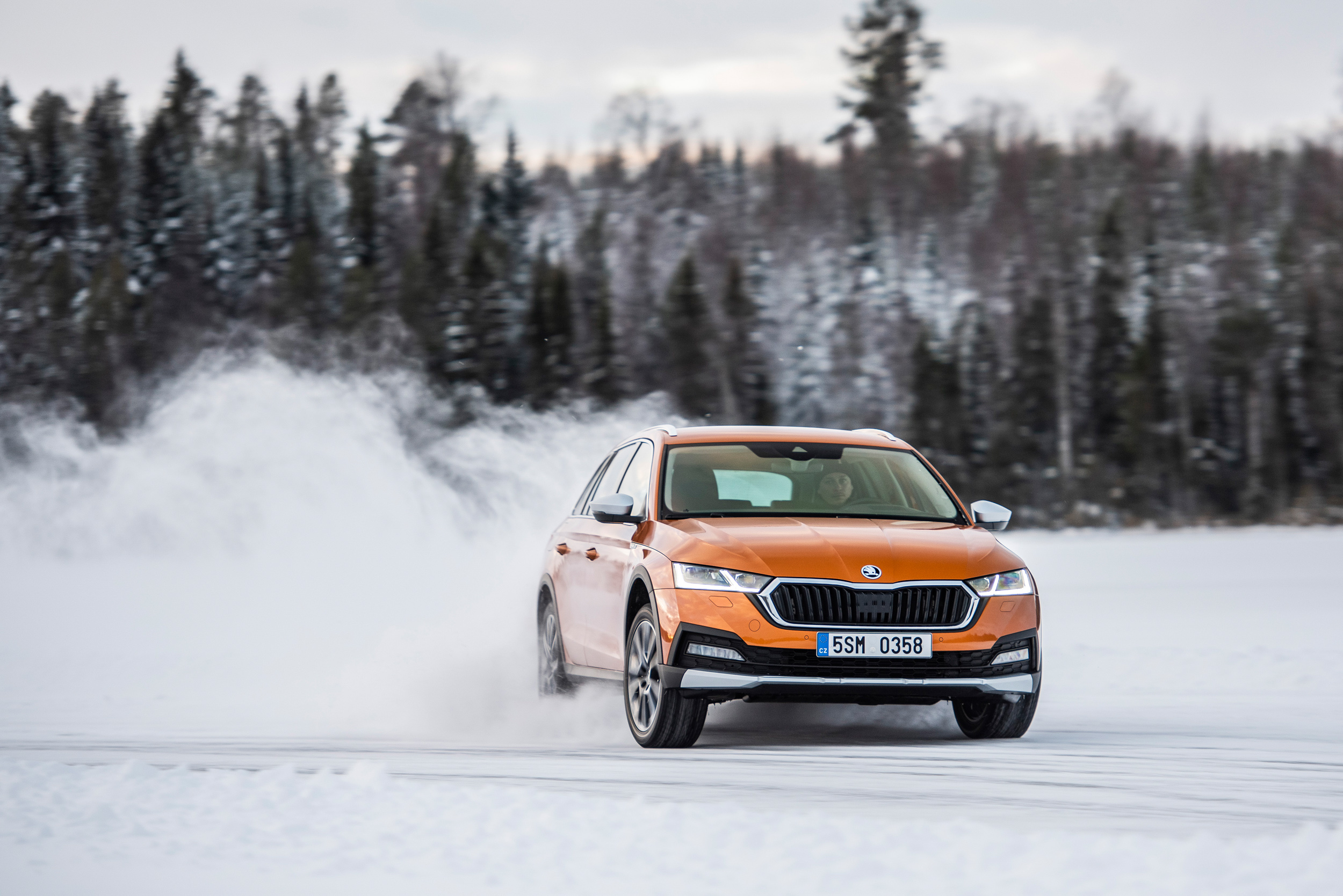 早期的傳動分配邏輯與輕量化概念，深深影響後來 Octavia Scout 等跨界車款的開發思維。