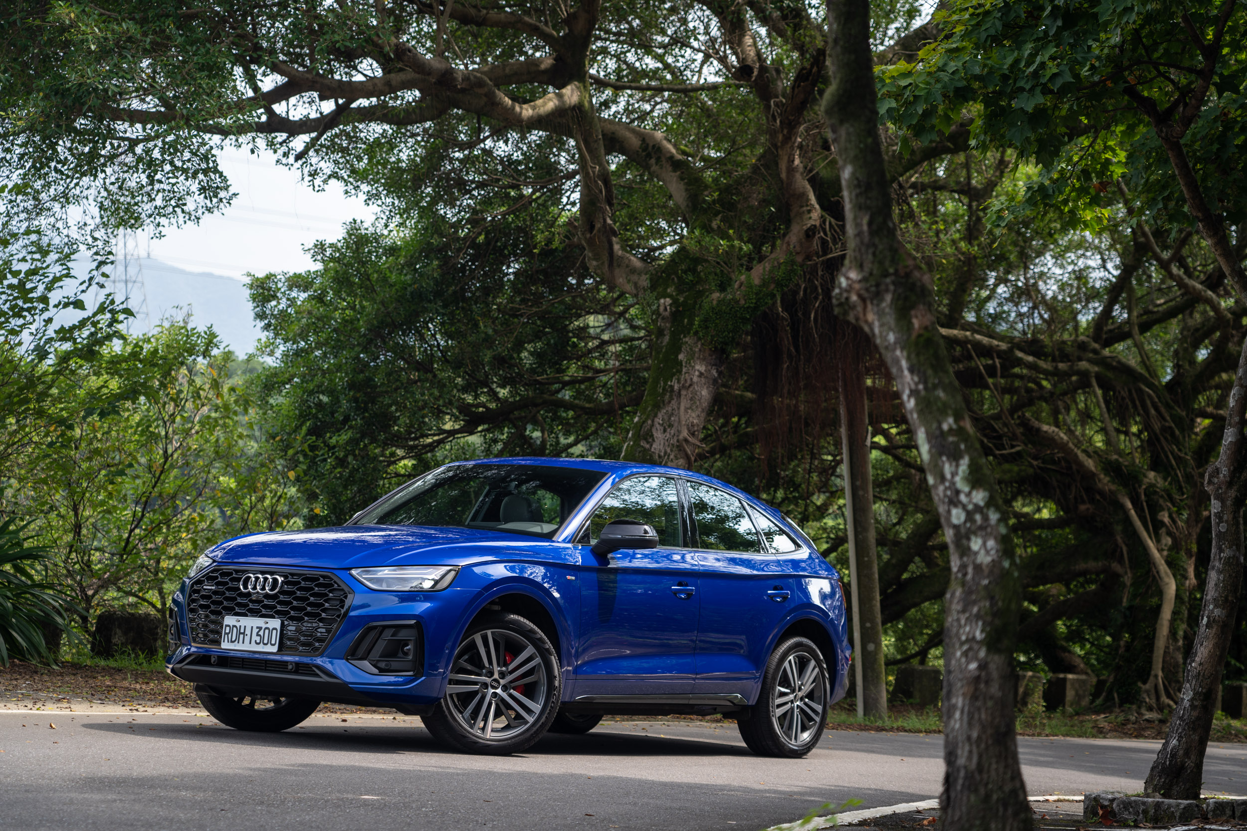 試駕車款為 Audi Q5 Sportback 45 TFSI quattro Edition One,售價為新台幣 299 萬。