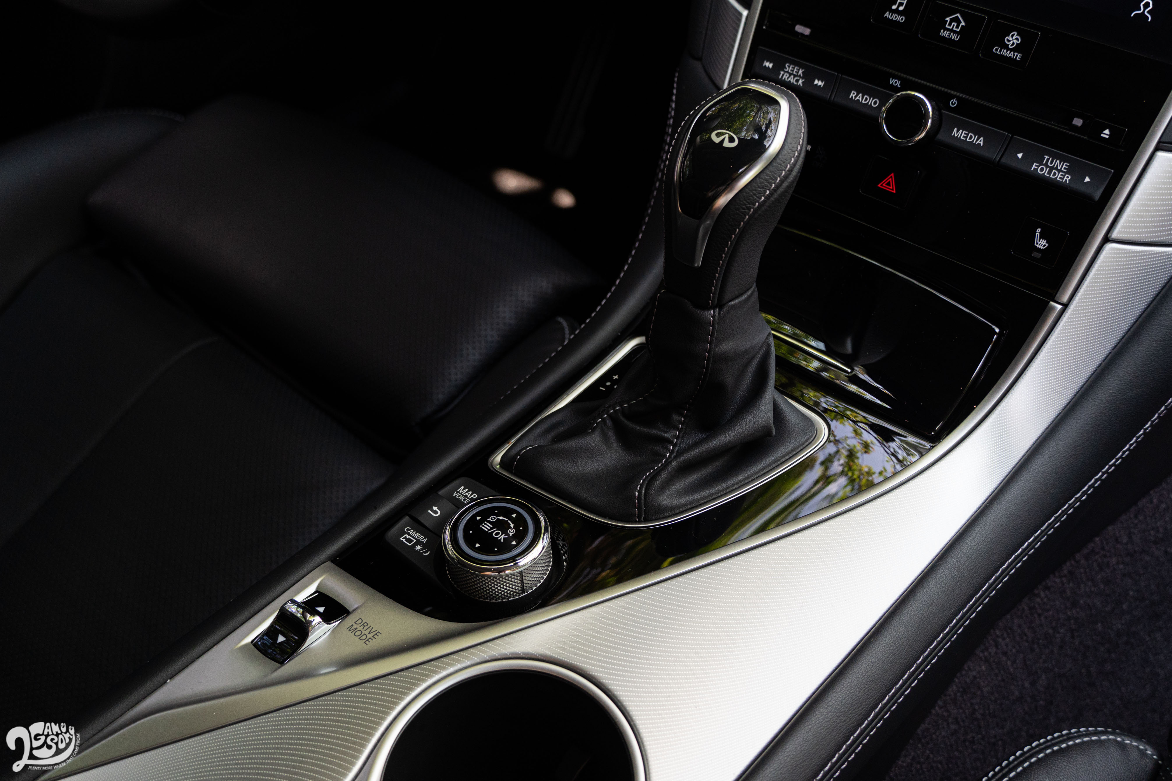 7 速手自排變速箱反應平性能車水準。