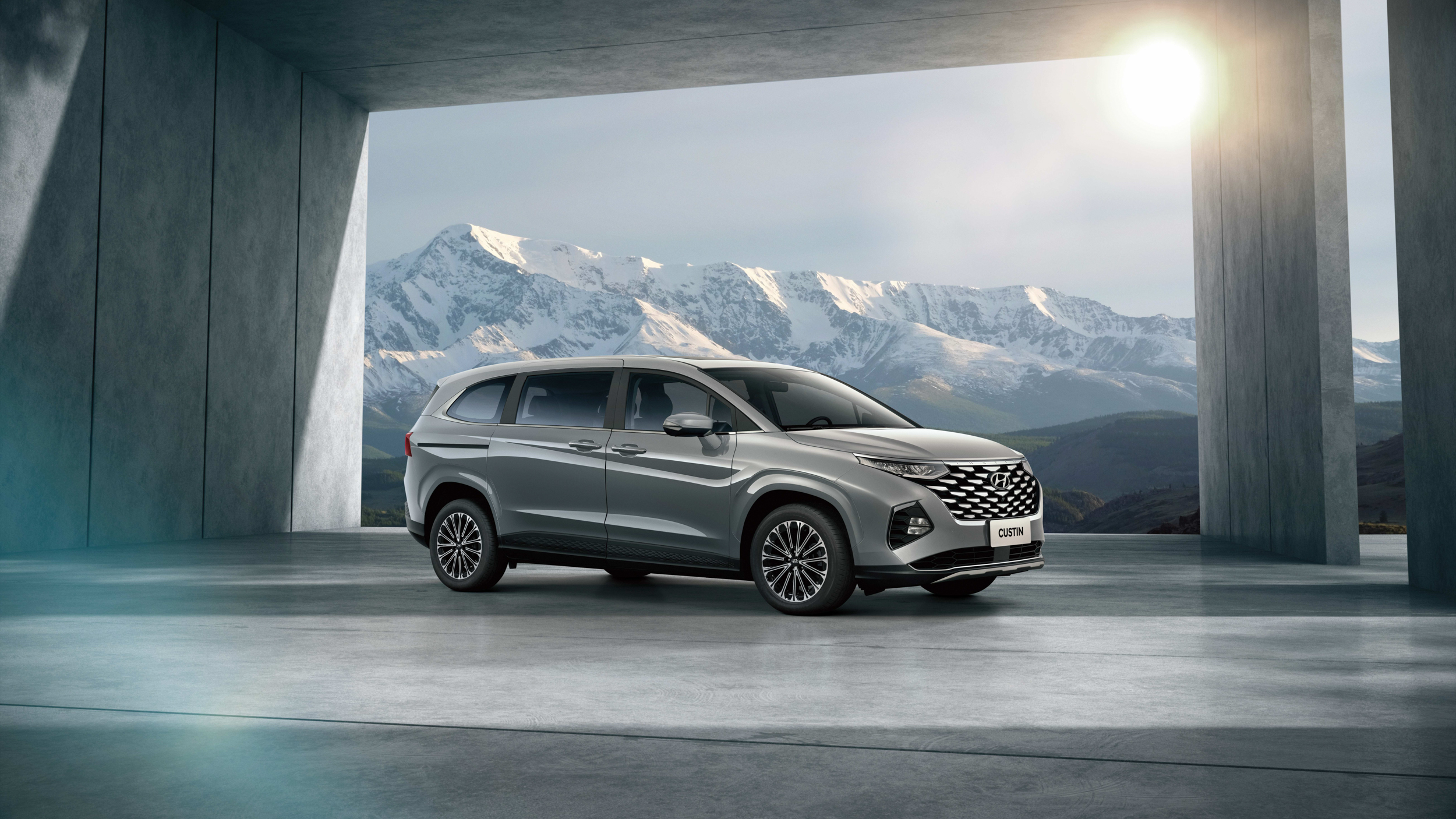 Hyundai Custin 增列 2.0T 高動力車型，起始售價 155.9 萬起！