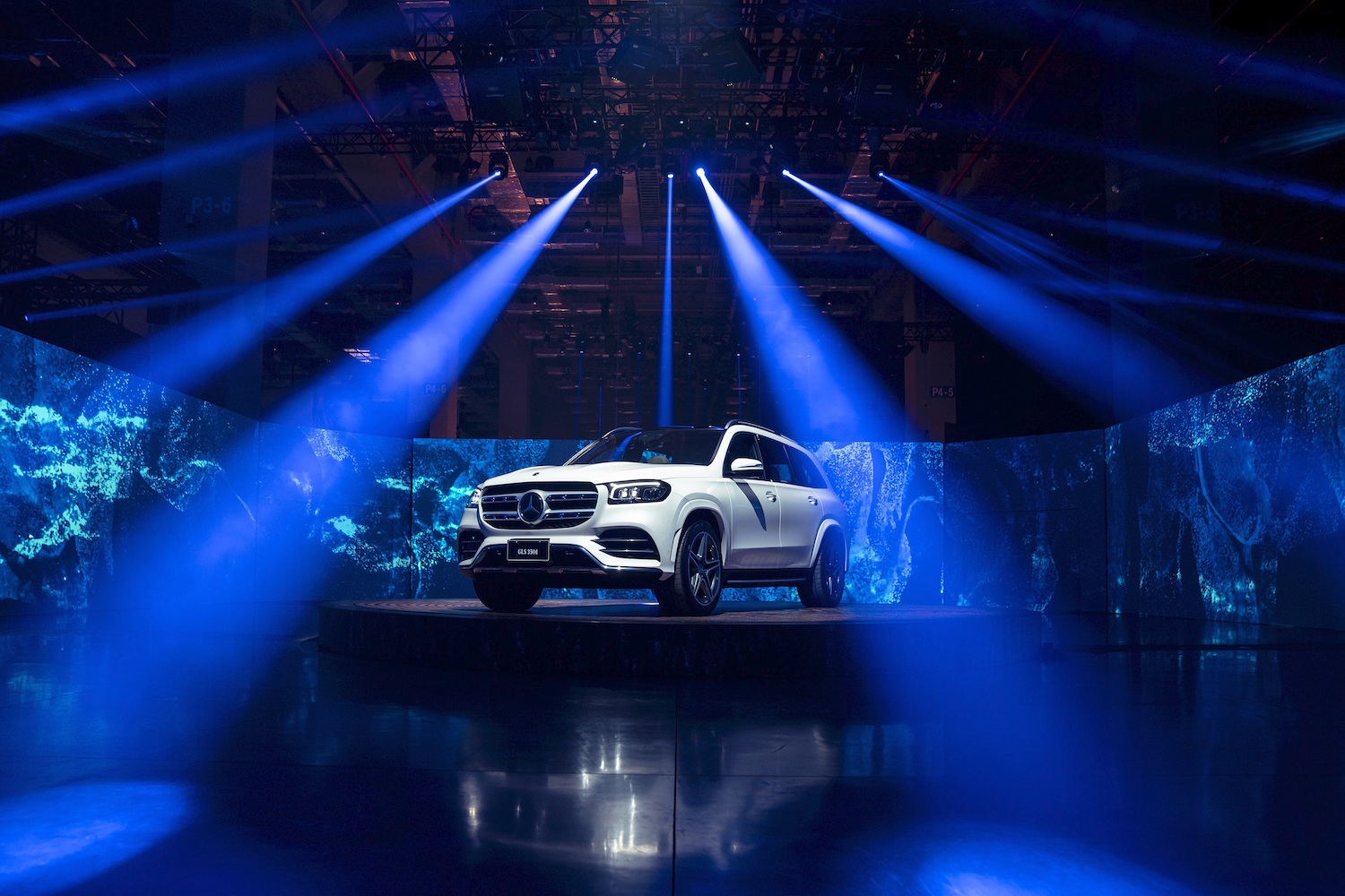 全新 Mercedes-Benz GLS。