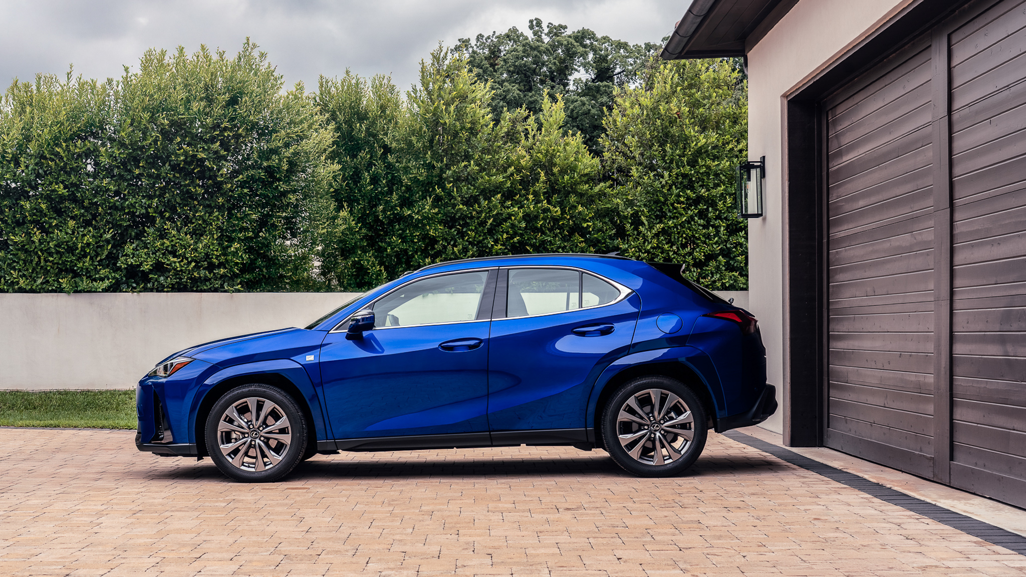 Lexus UX 300h 149.9 萬起正式發表上市！