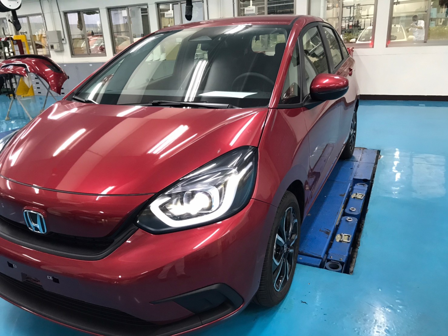 外部燈光確認。