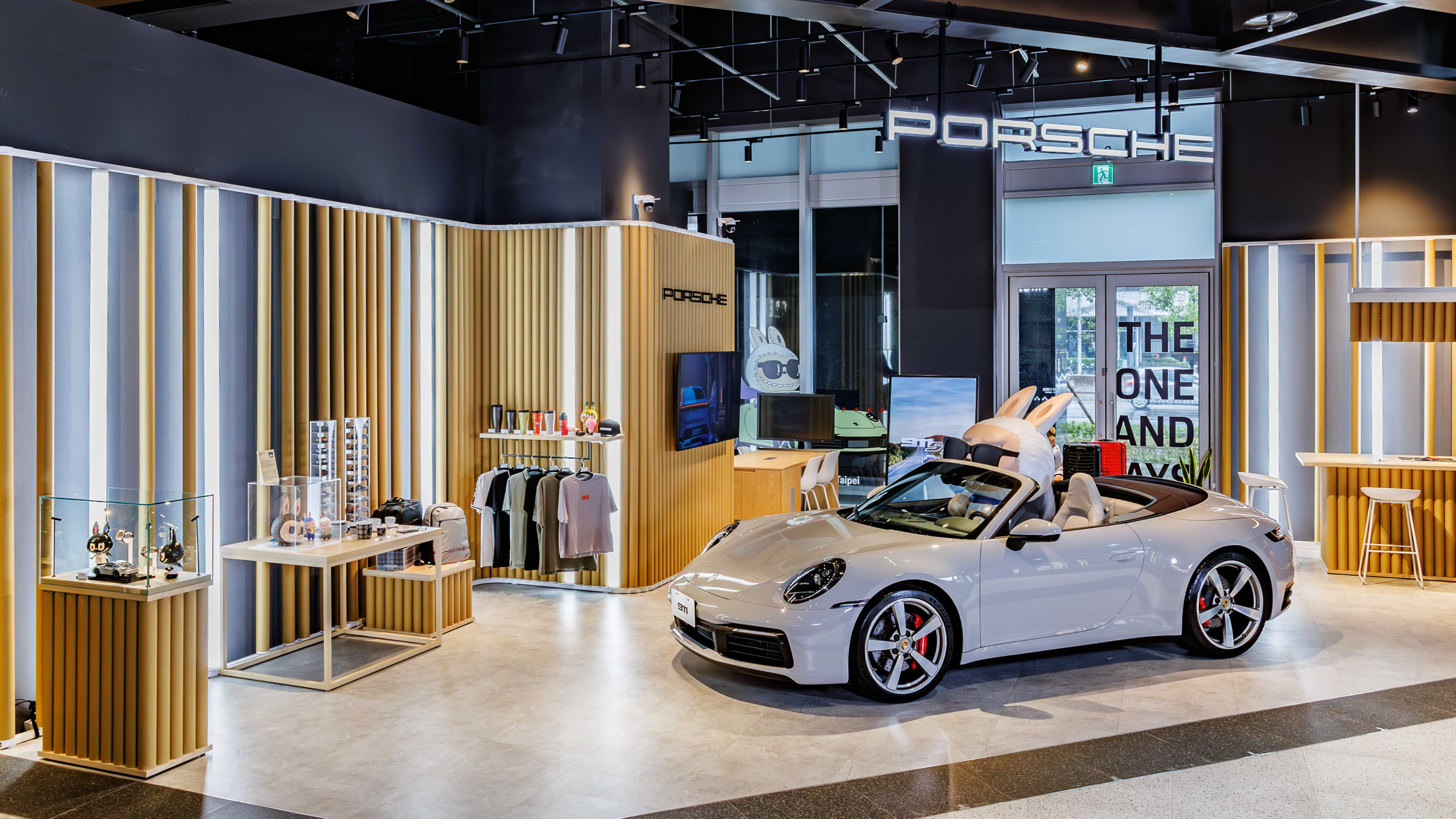 新北保時捷中心『PORSCHE NOW 新店裕隆城概念店』開幕運營！