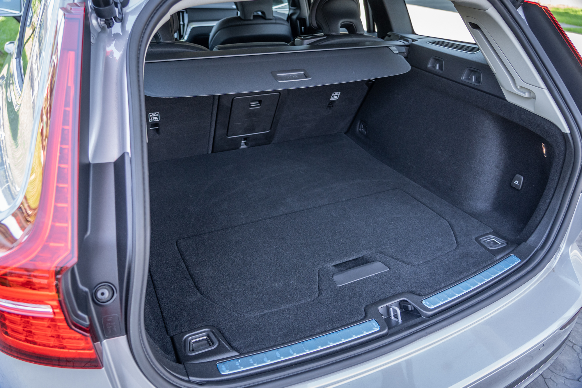 標準乘坐狀態下後廂容積就擁有傲人的519公升表現。