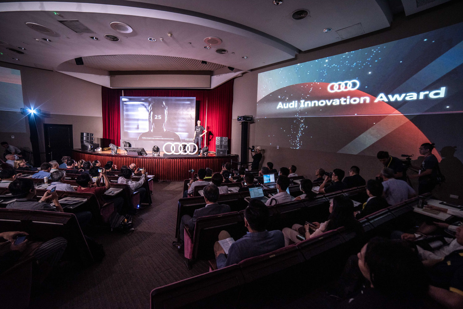 Audi Taiwan今年再度舉辦2019 Audi Innovation Award (AIA)，以扶植台灣優秀新創團隊為主題的此獎項，決賽暨頒獎典禮將於5月29日在COMPUTEX活動期間假台北國際會中心盛大舉行，多家合作夥伴也將共襄盛舉。