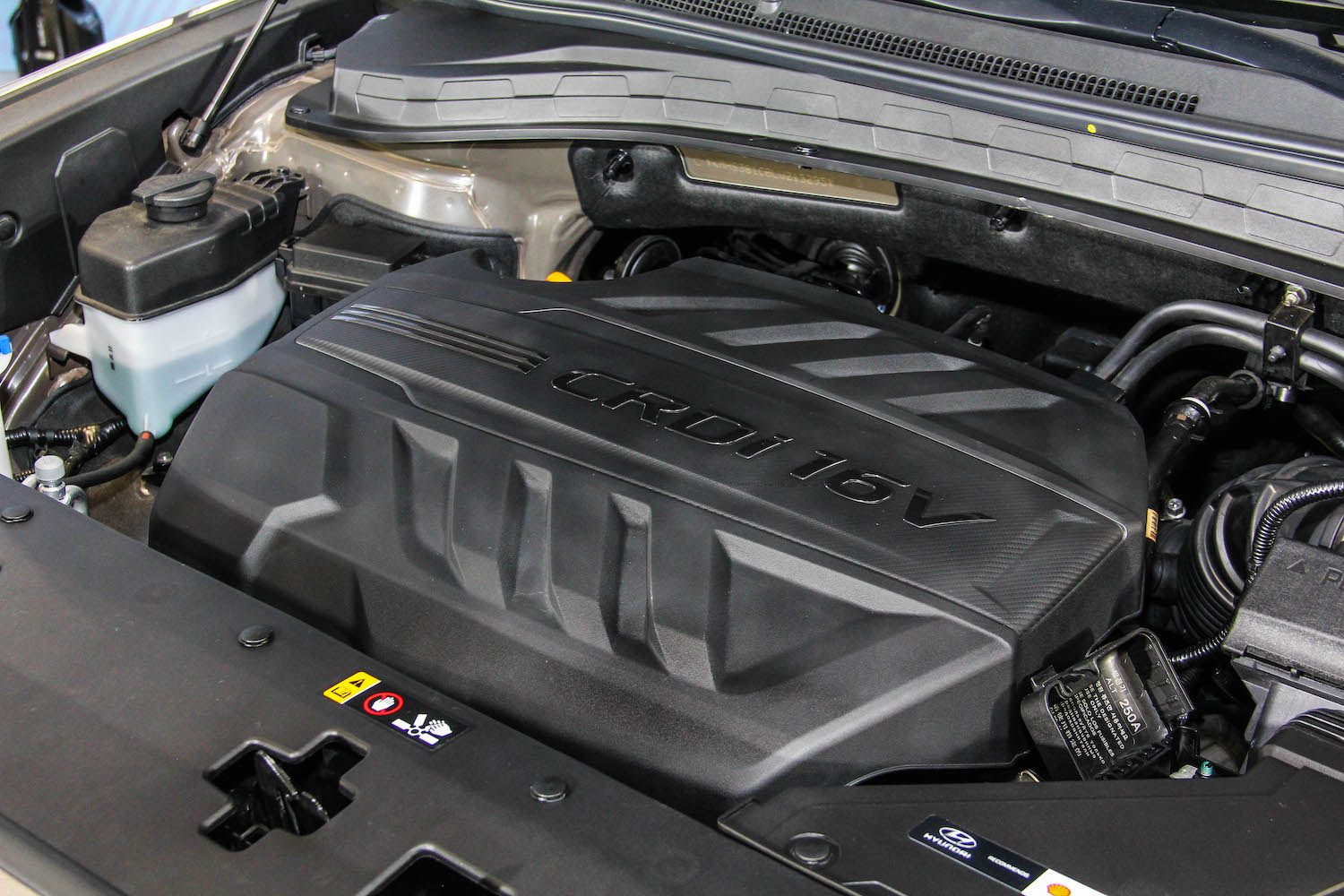 2.2L CRDi 柴油引擎，具備 200ps 最大馬力與 44.9kgm 峰值扭力。