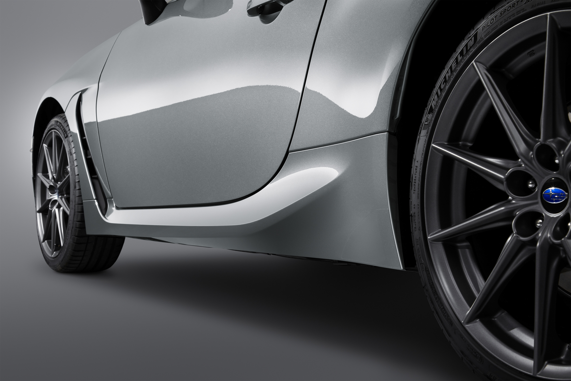 門檻擾流側裙。