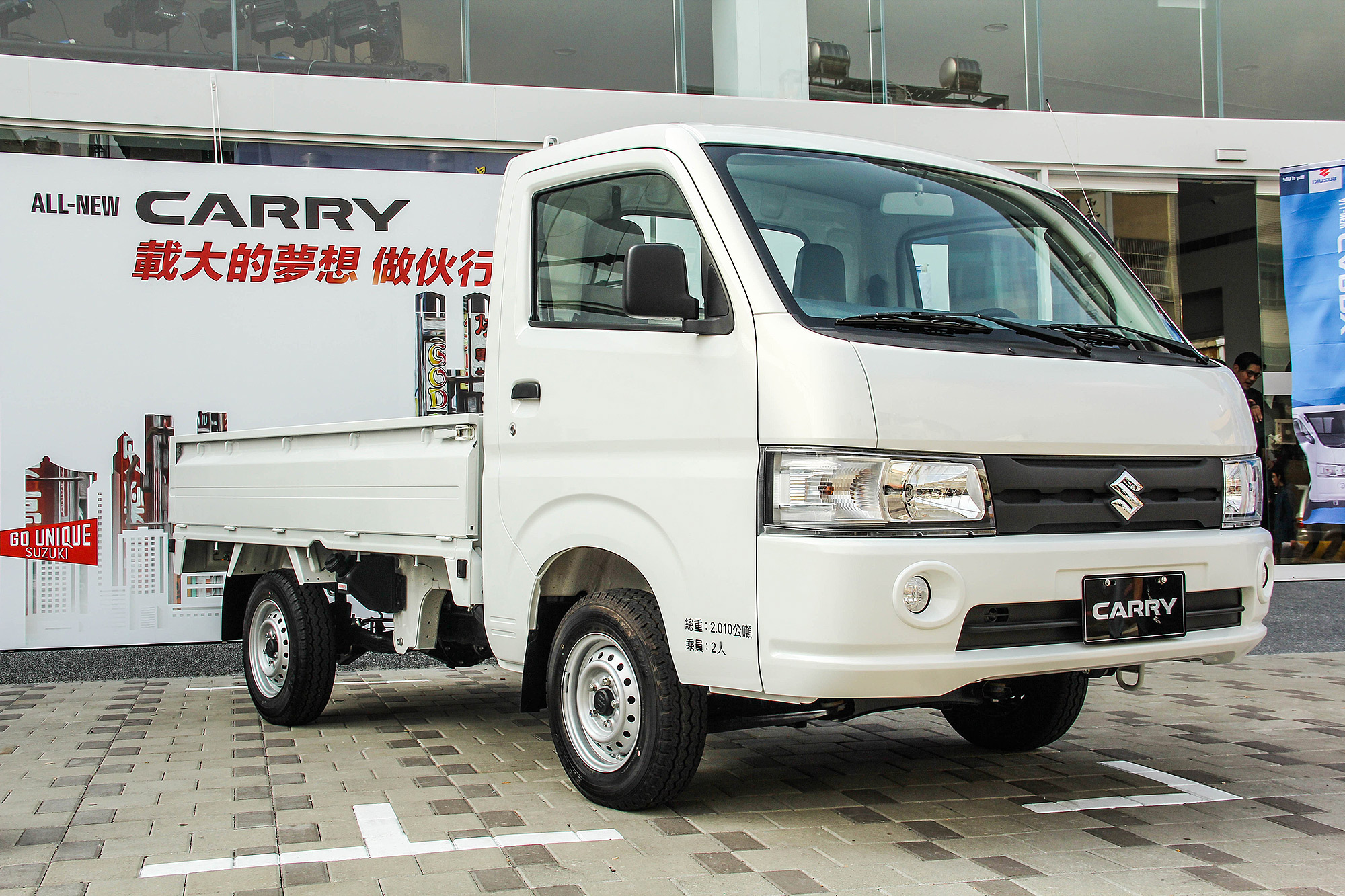 新世代 Carry 開價 49.9 萬元正式來台開賣。