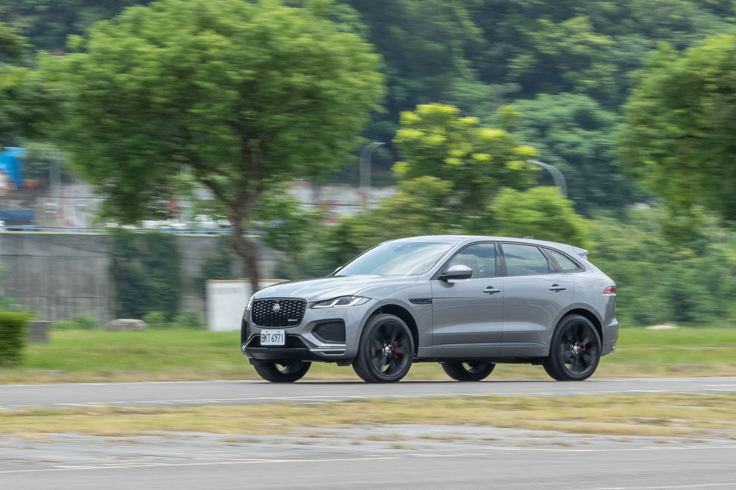 整體提速的曲線上,除了起步的輕快以外,中高速延展性也不大容易展現氣虛情形。