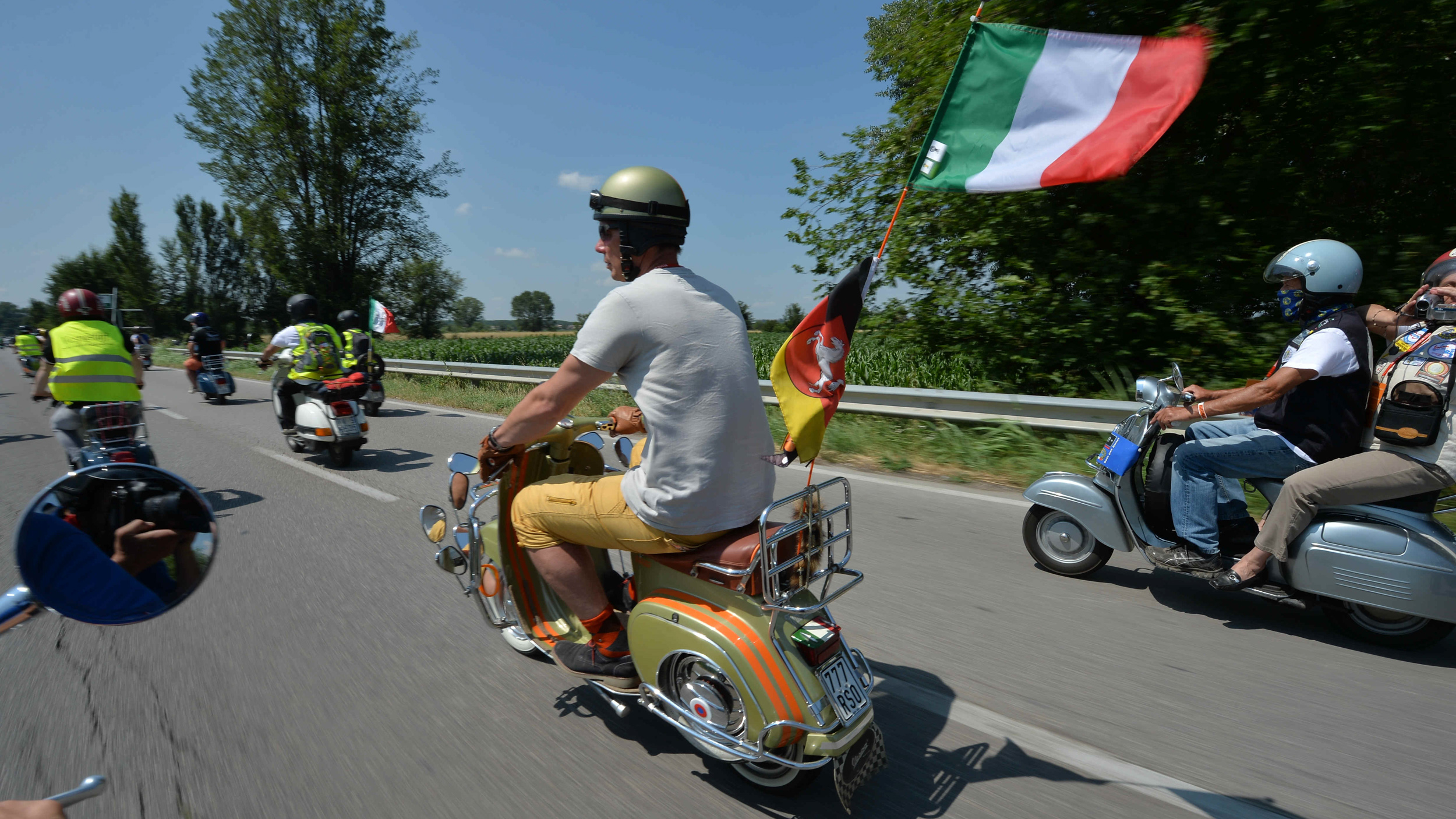 Vespa 80 周年慶典羅馬揭幕 限時四天吸引全球萬名車迷熱血朝聖