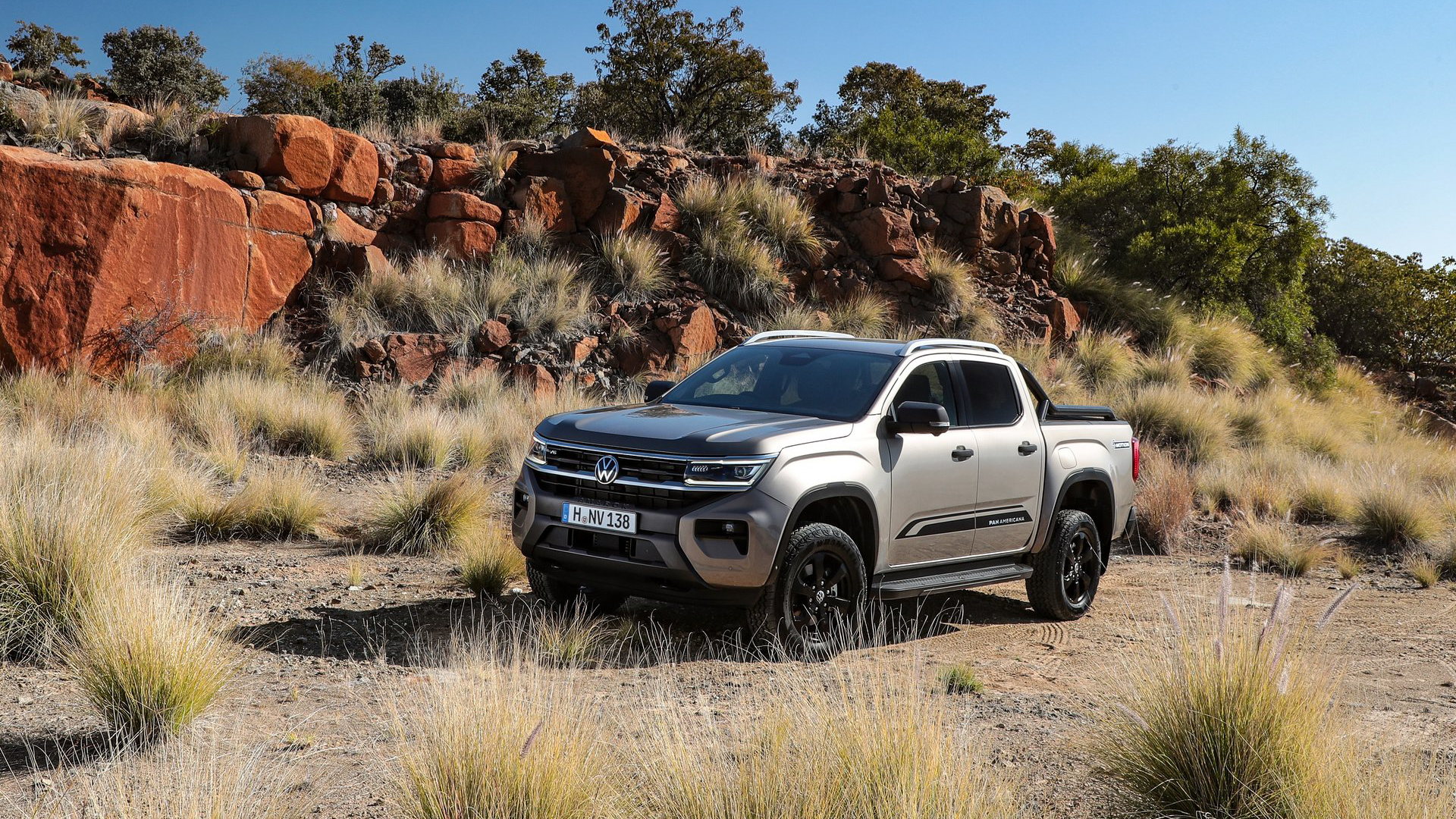 福斯商旅春節營業時間調整 24 小時免付費客服專線春節服務不間斷