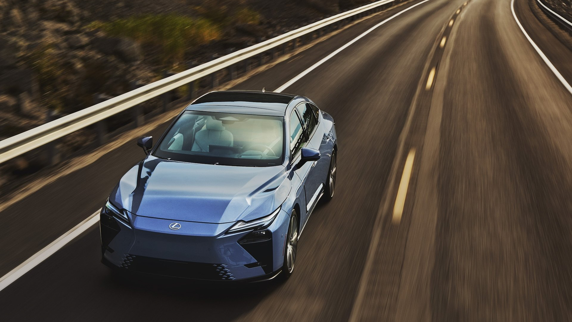 Lexus 大改款 ES 180 萬起正式展開預售！