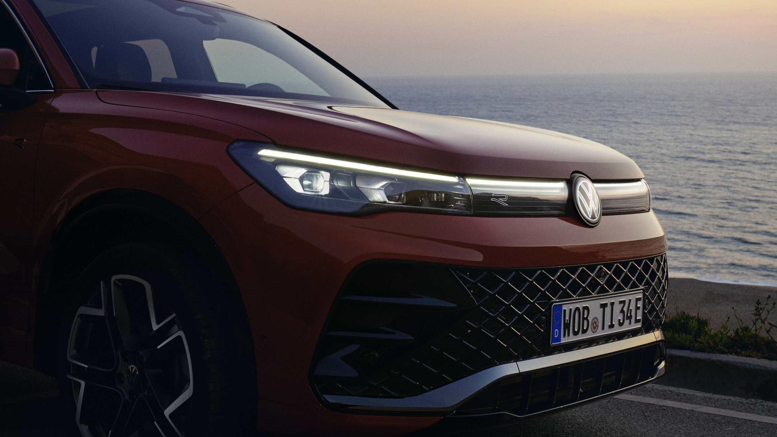 前後廠徽光標定位燈列標配，Volkswagen 26 年式 Tiguan / Passat 抵港上市！