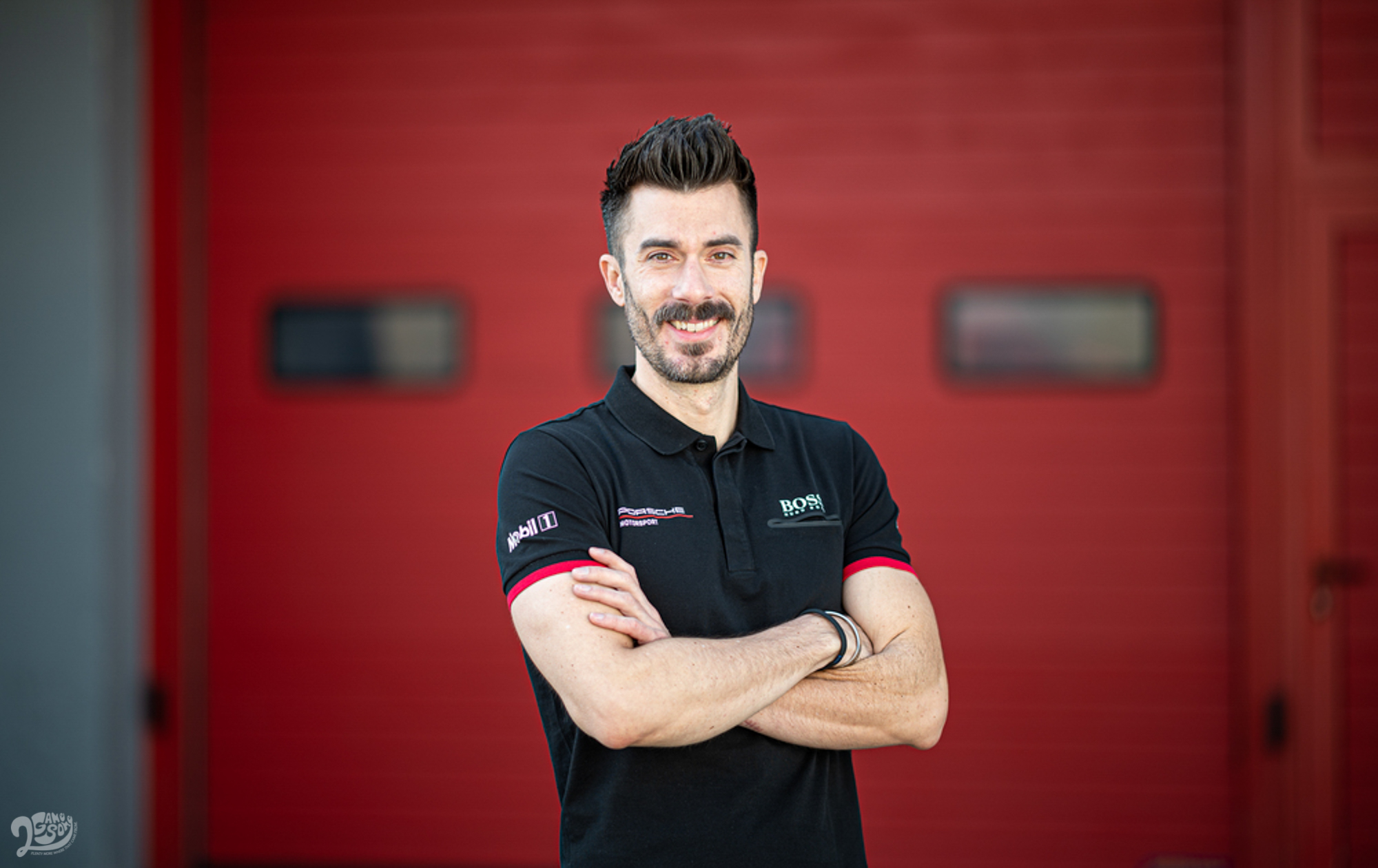 718 Cayman GT4 ePerformance 專案銷售經理 Oliver Schwab。