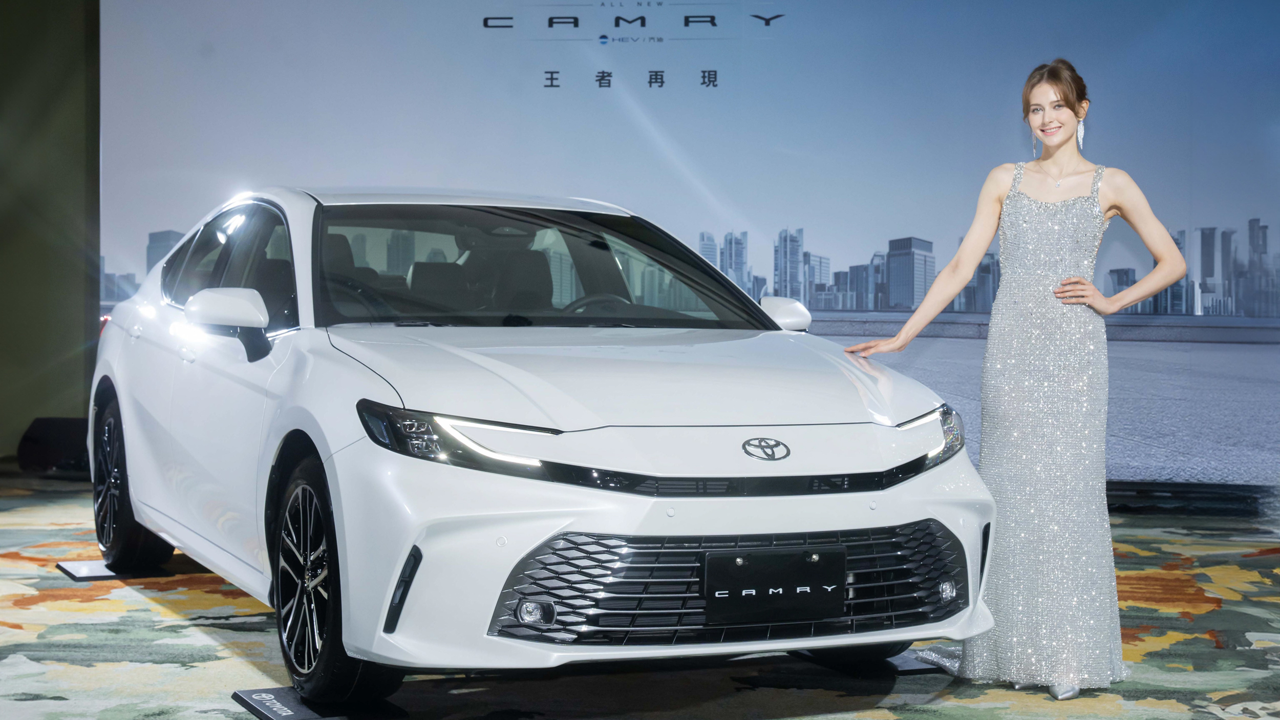 Toyota Camry 98.5 萬起正式發表上市！年銷售目標六千台！