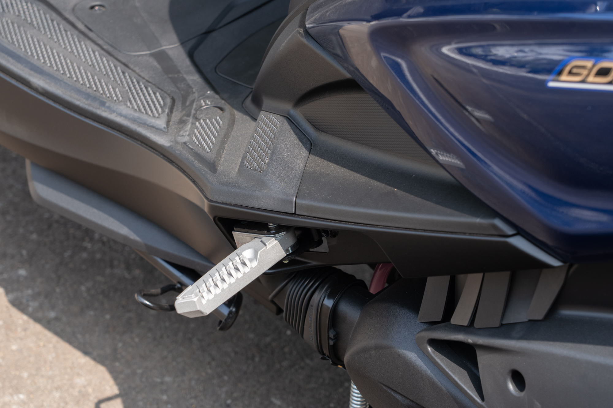 配備飛炫踏板設計。