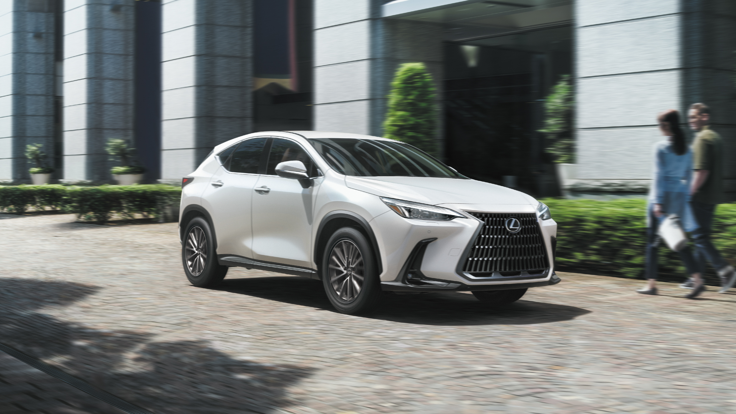 ▲ LEXUS 3 月掛牌 3,265 台，連兩個月奪豪華車市場首位