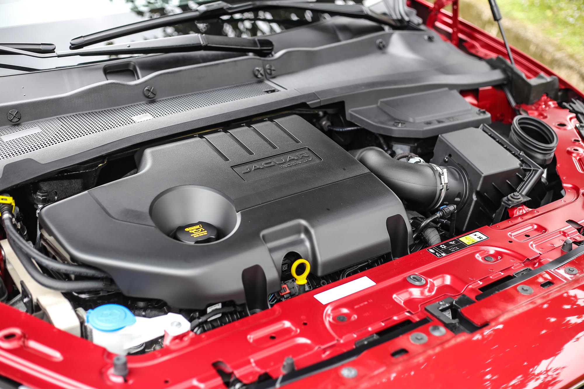 D150車型搭載2.0升柴油引擎，具備150ps/3500rpm最大馬力與380kgm/1750rpm最大扭力輸出。