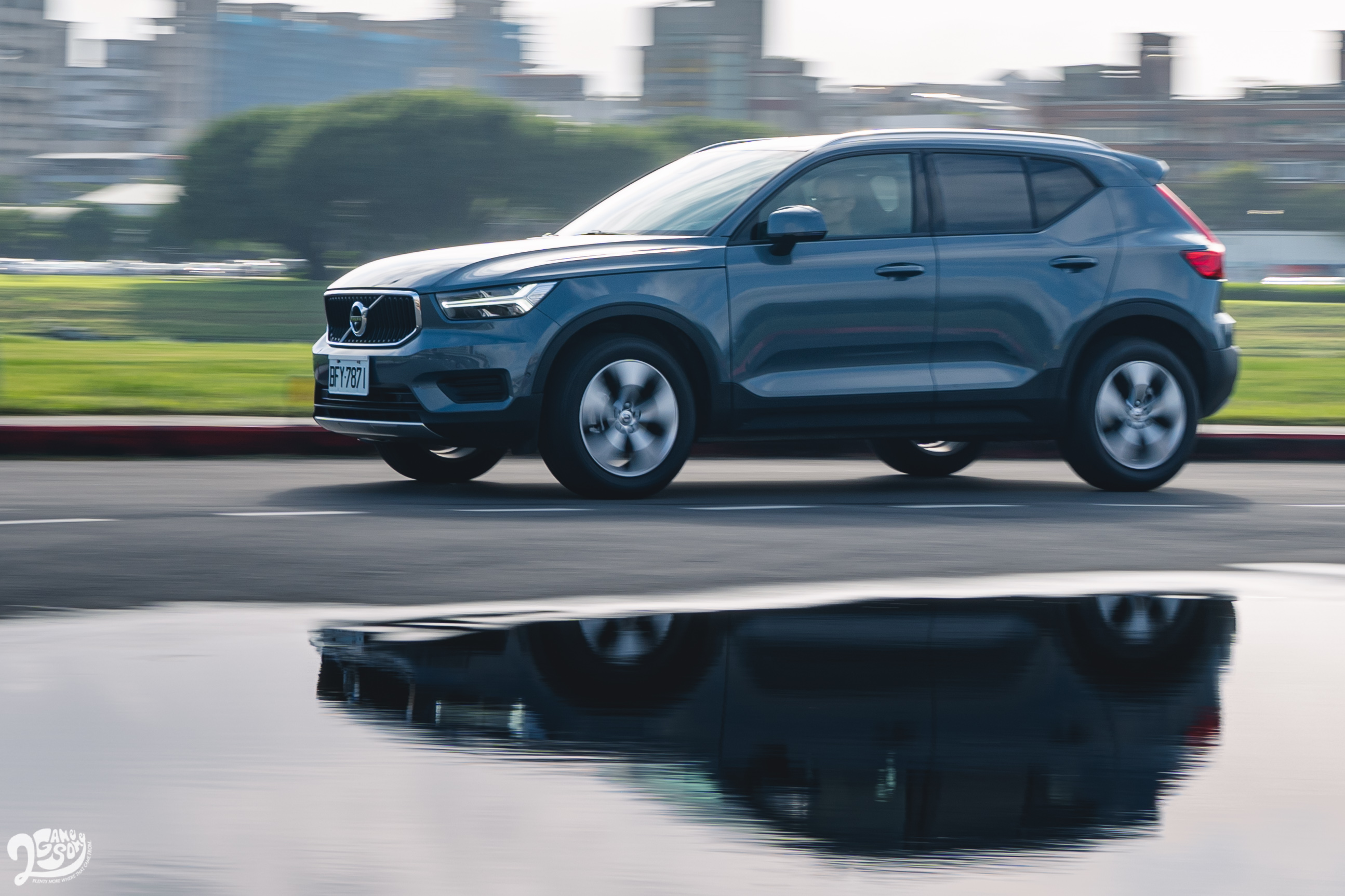 XC40 T3 Momentum 加速輕快,操控輕盈易上手。