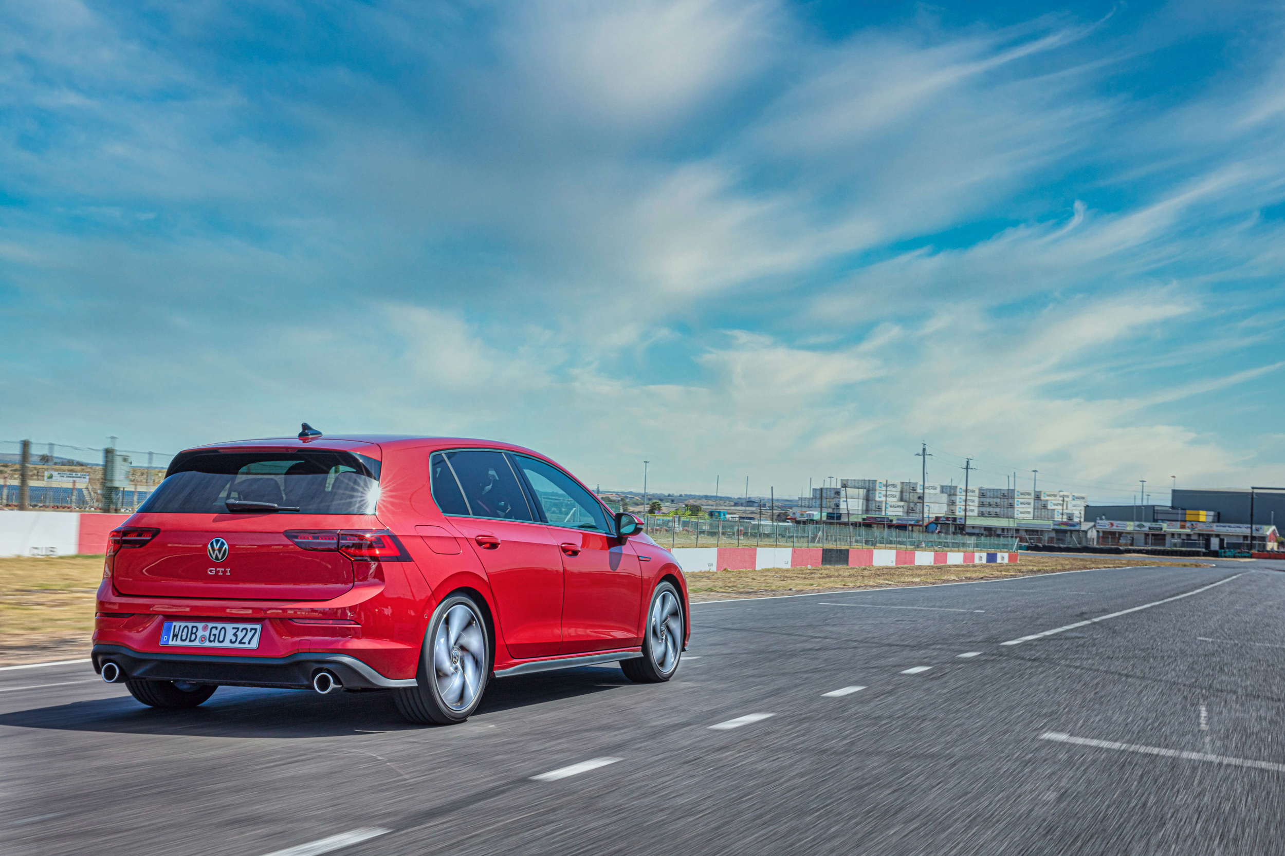 Golf 8 GTI 新增具備駕駛學習功能的 VDM 車輛動態管理系統,提升操控及循跡穩定。