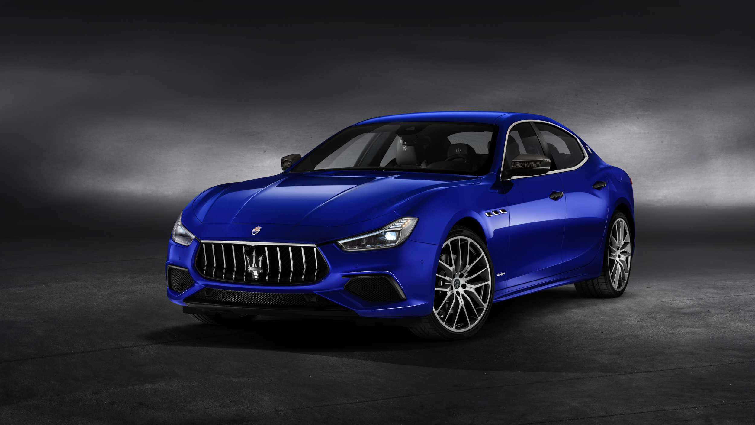 Maserati Ghibli 限量升級 Nero 碳纖維套件