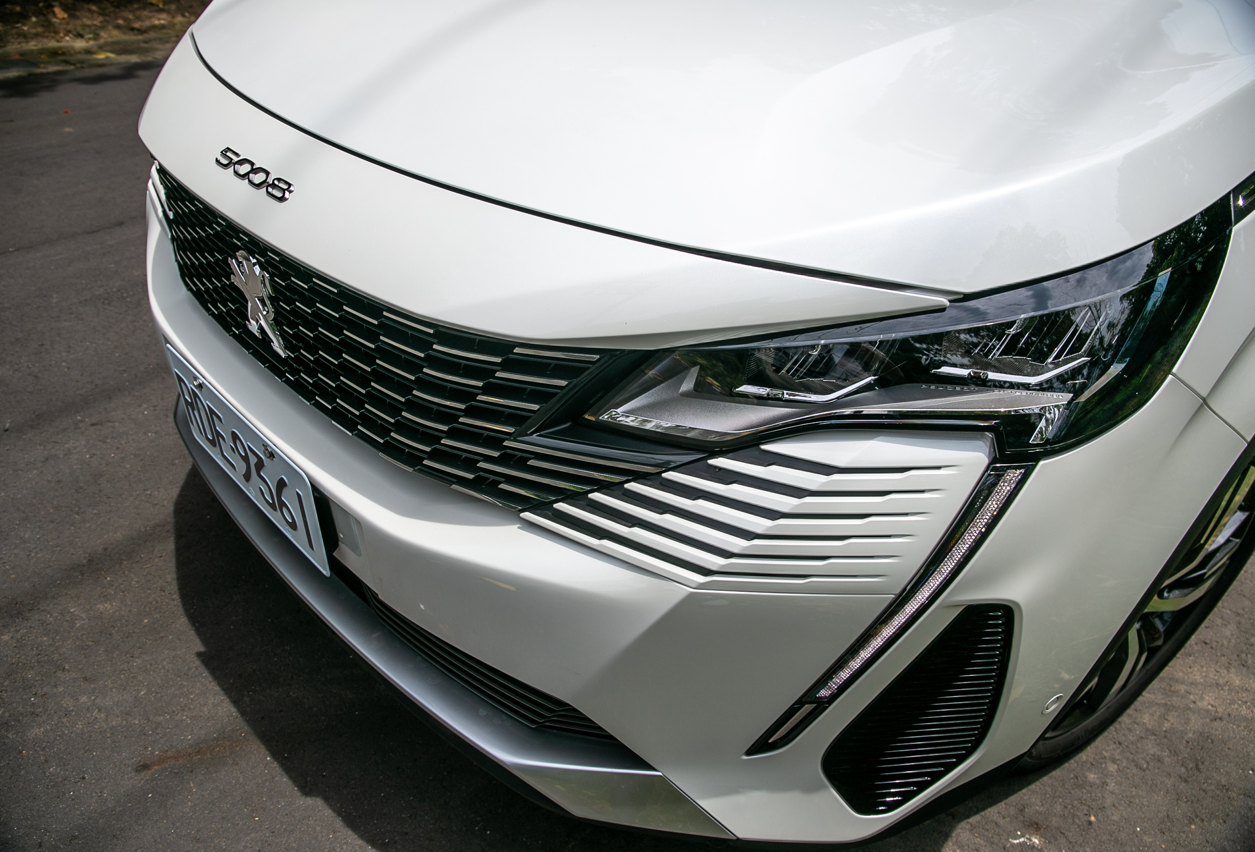 換上更具獅王模樣的車頭造型,水箱護罩、頭燈造型都是亮點。