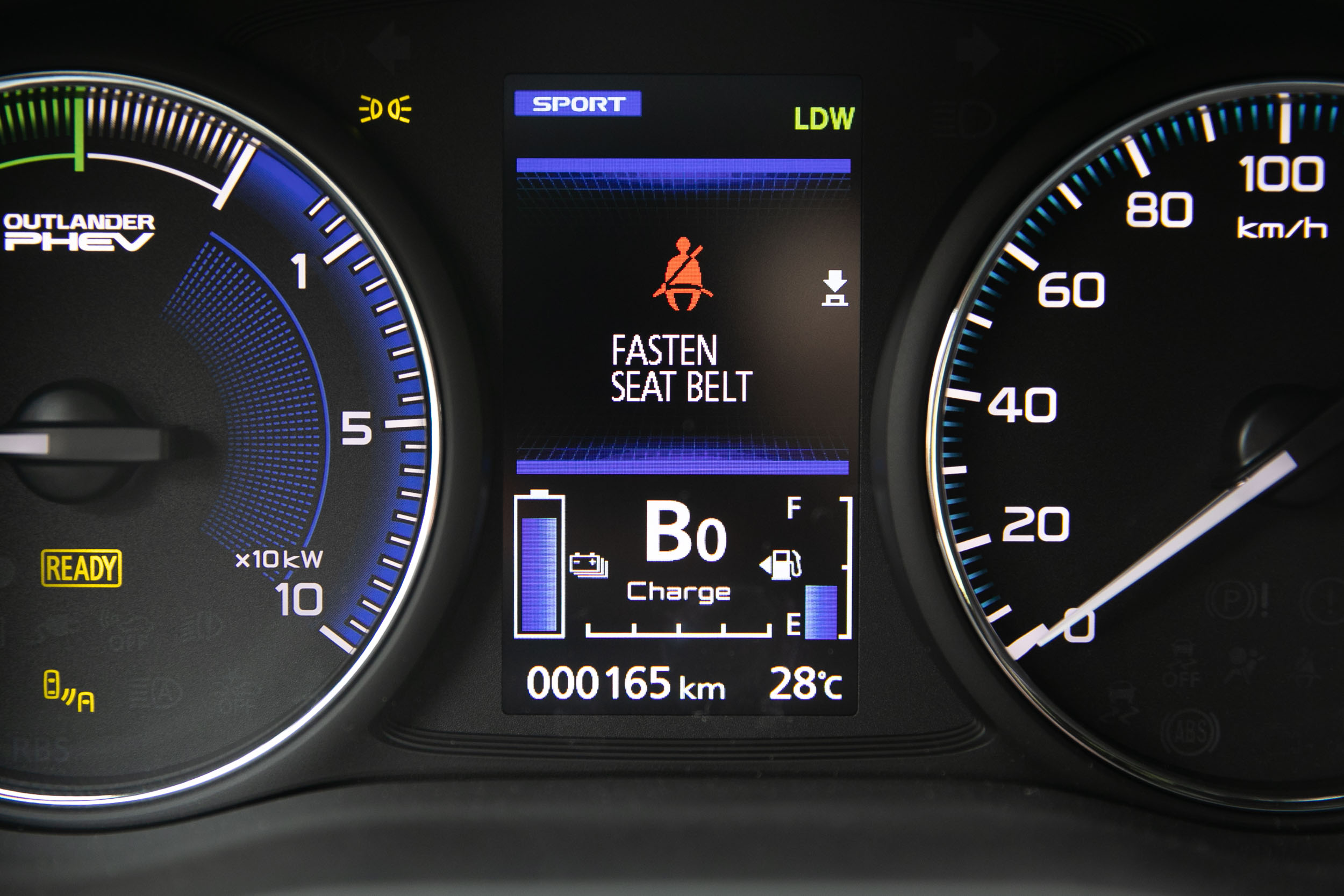 回充模式具備 B0 ~ B5 等六段選擇。