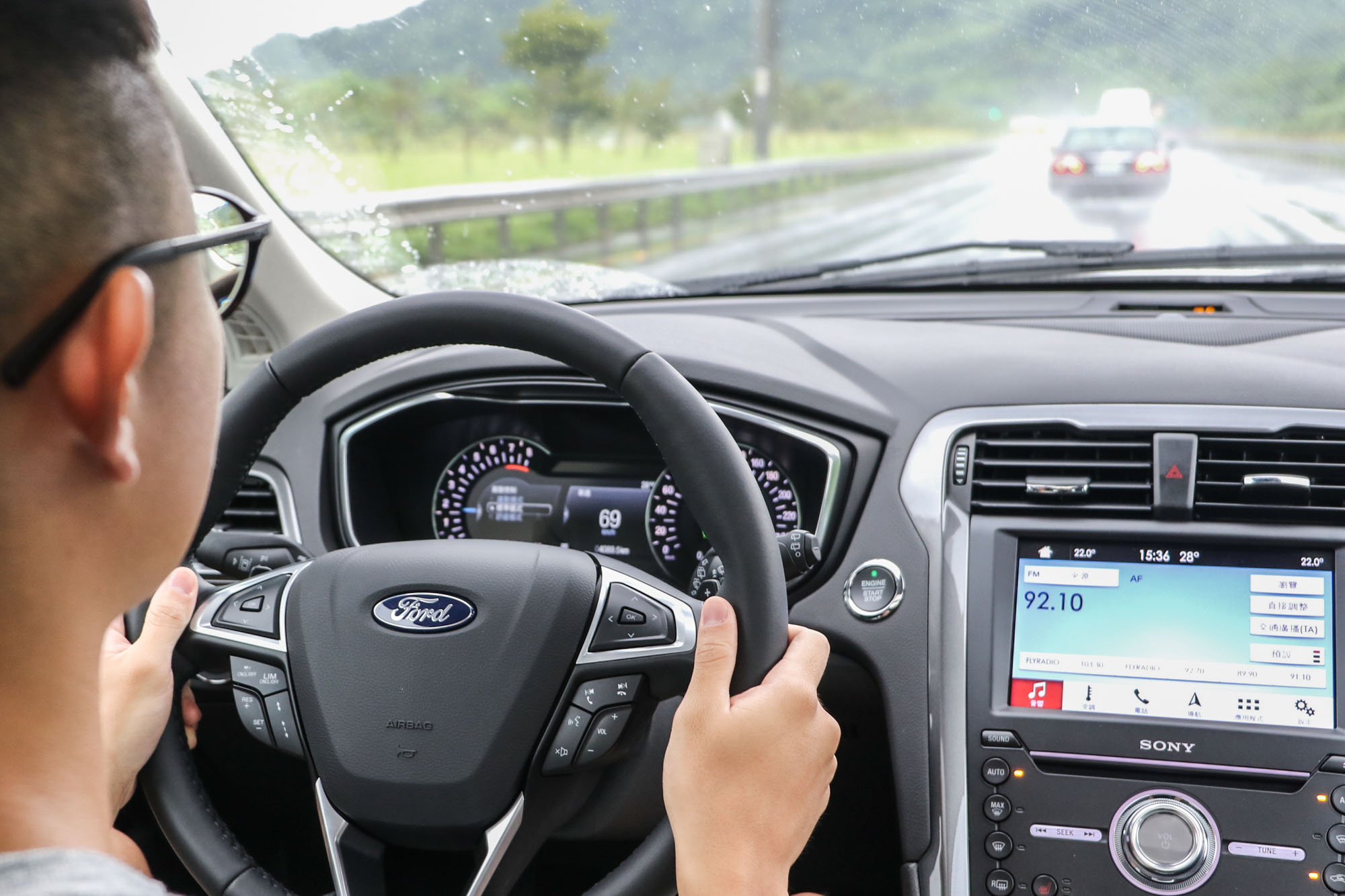 全新 Mondeo Wagon 主打 Co-Pilot360™ Technology 安全輔助科技，包含 ACC 主動式定速巡航系統、LDW 車道偏移警示系統、LKA 車道偏移輔助系統、PCA前向碰撞預警系統、BLIS®視覺盲點偵測系統等豐富安全功能。