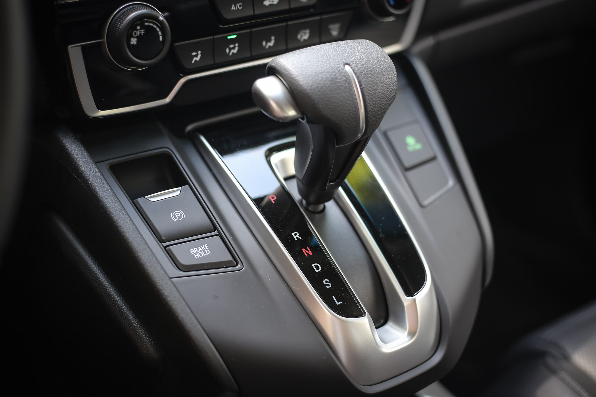動力銜接 CVT 無段變速系統。