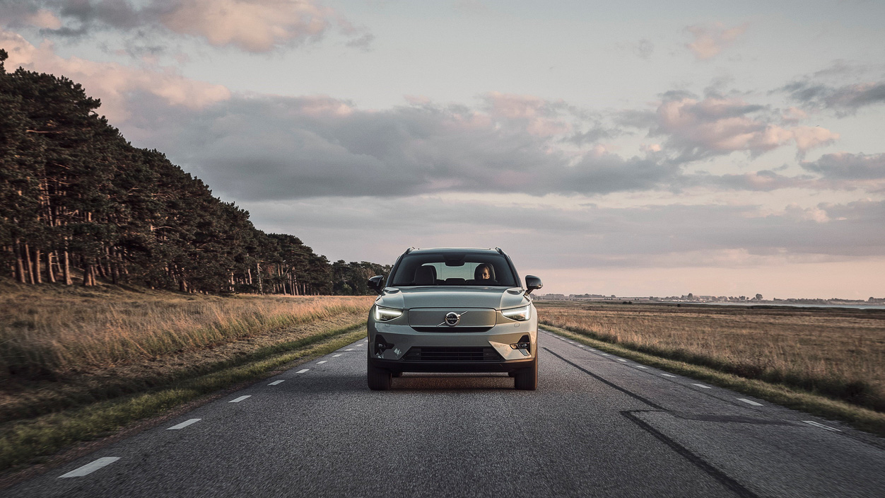 Volvo XC40 Recharge 於 2022 年底重整車系,更增加了入門車型,相信 2023 年同樣大有可為。