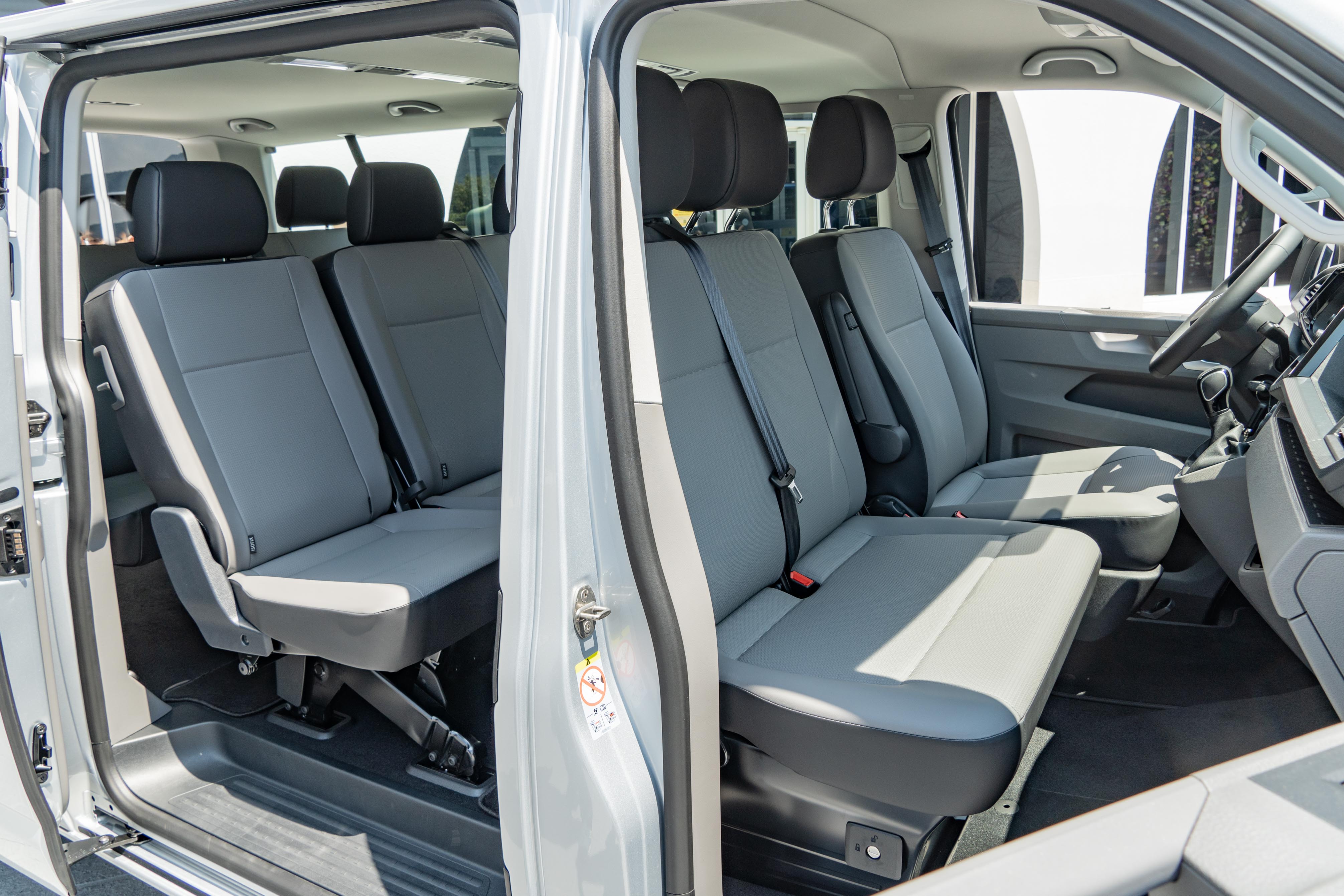 T6.1 Caravelle 提供豐富的座椅排列組合。