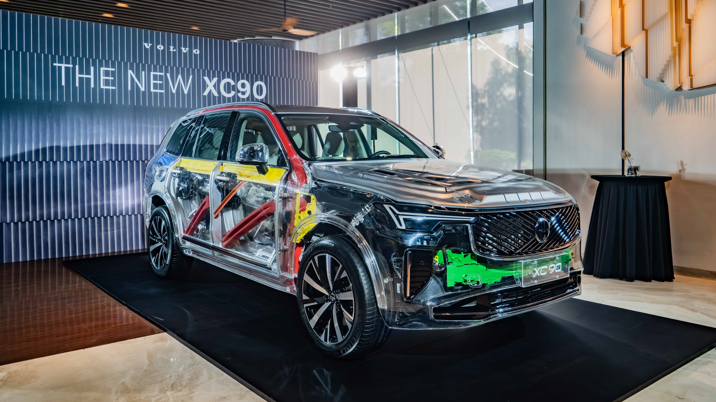 Volvo XC90 透明結構概念車先行來台，改款車型發表上市確認！