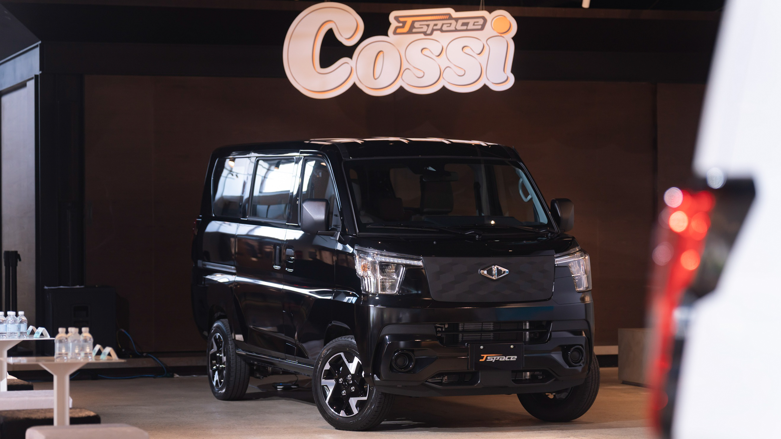 CMC J SPACE 增列 COSSI 車型，售價 67.8 萬起！