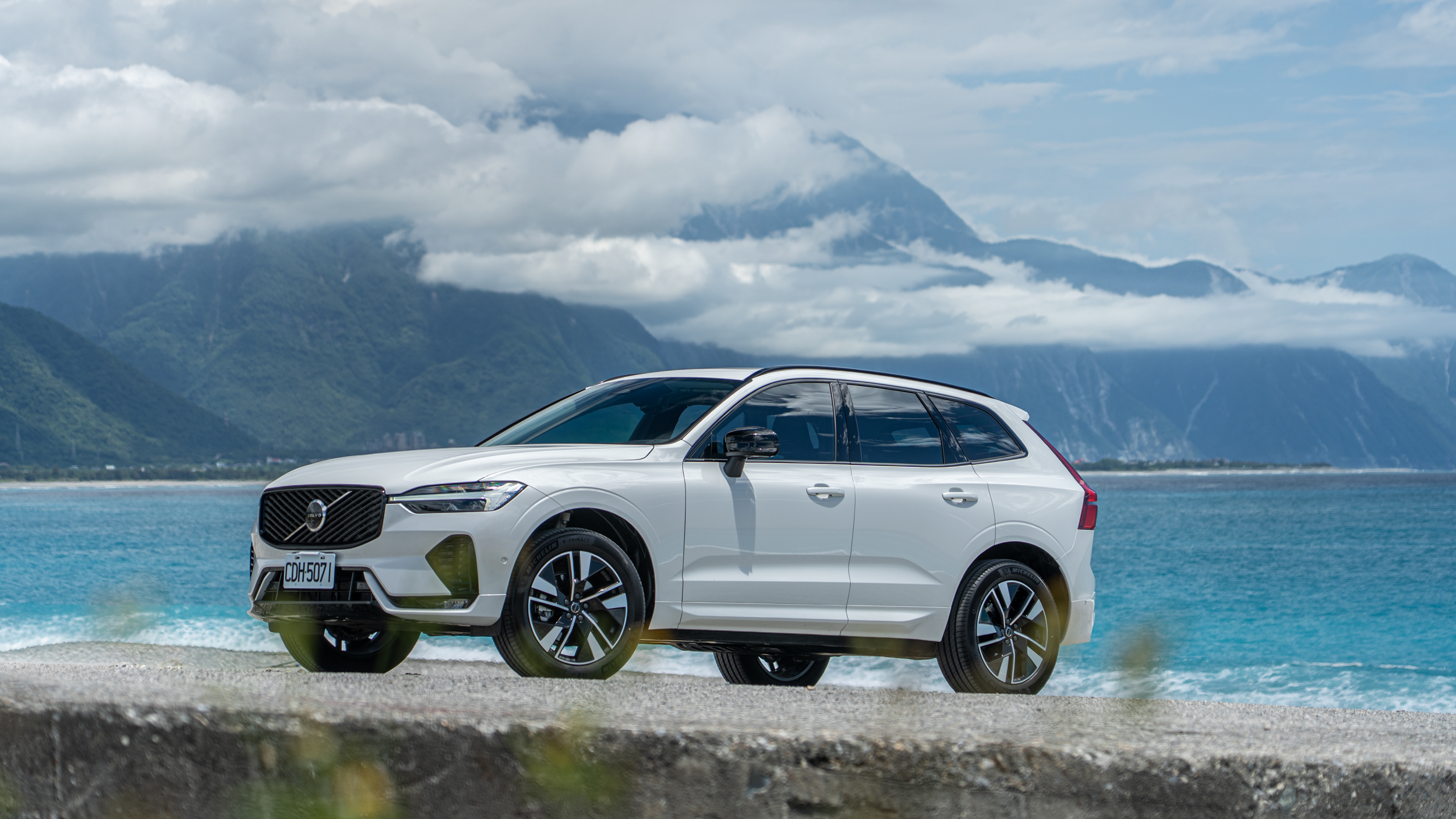 Volvo XC60 因應全球用車趨勢的快速變化，選擇跟隨 XC90 腳步，進行輕微的中期改款工程。