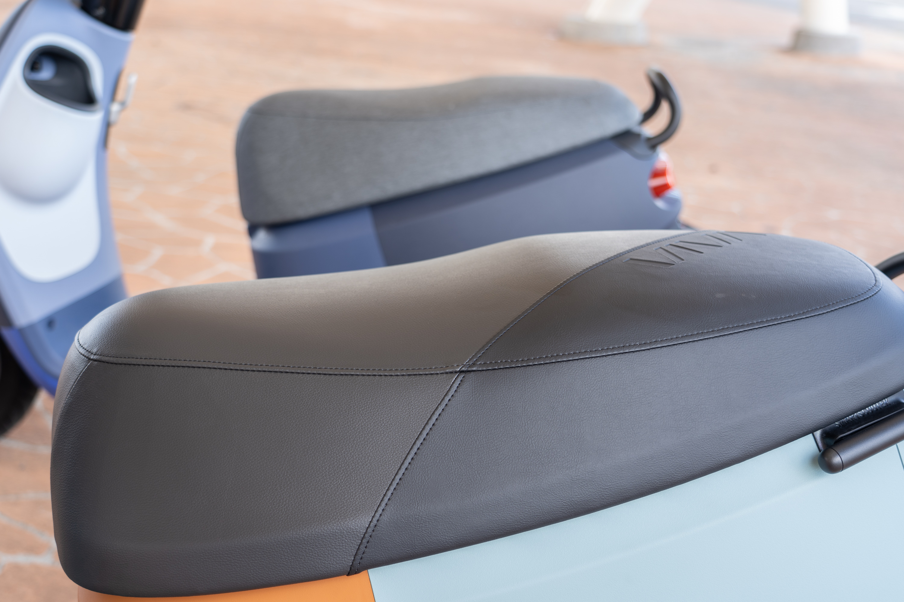 VIVA XL 與 VIVA MIX 的座椅長度相差 80mm。