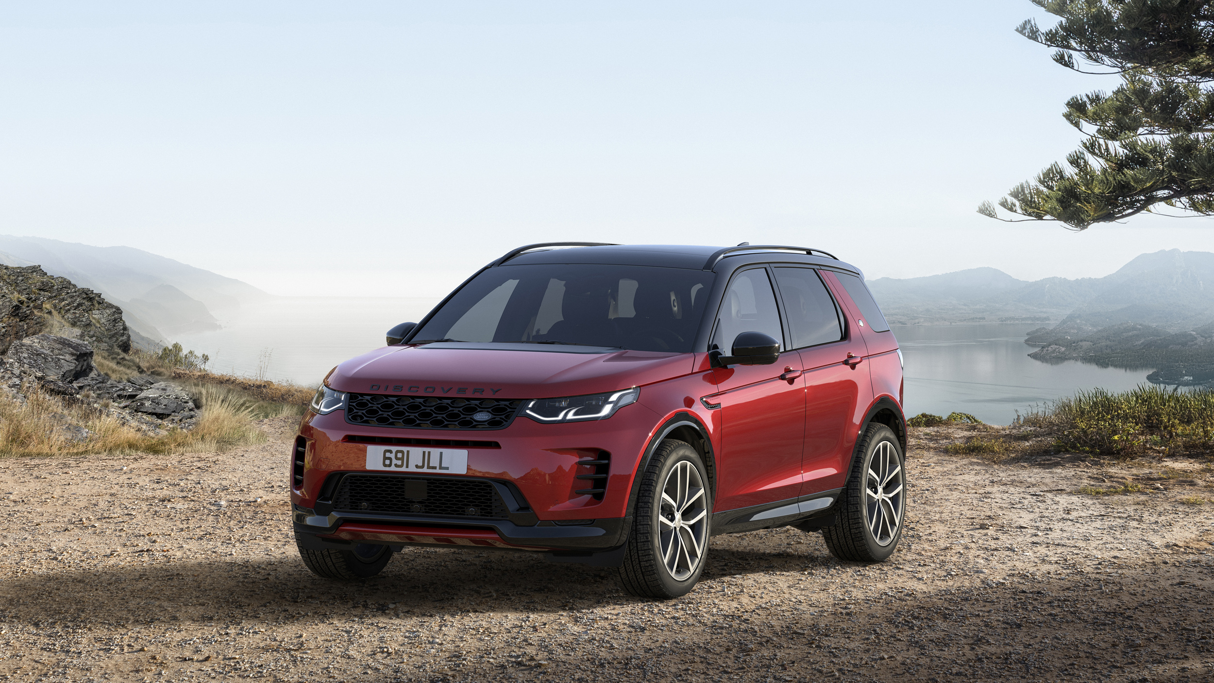 26 年式 DISCOVERY SPORT 採 LANDMARK EDITION、DYNAMIC S 雙車型 228 萬起上市！