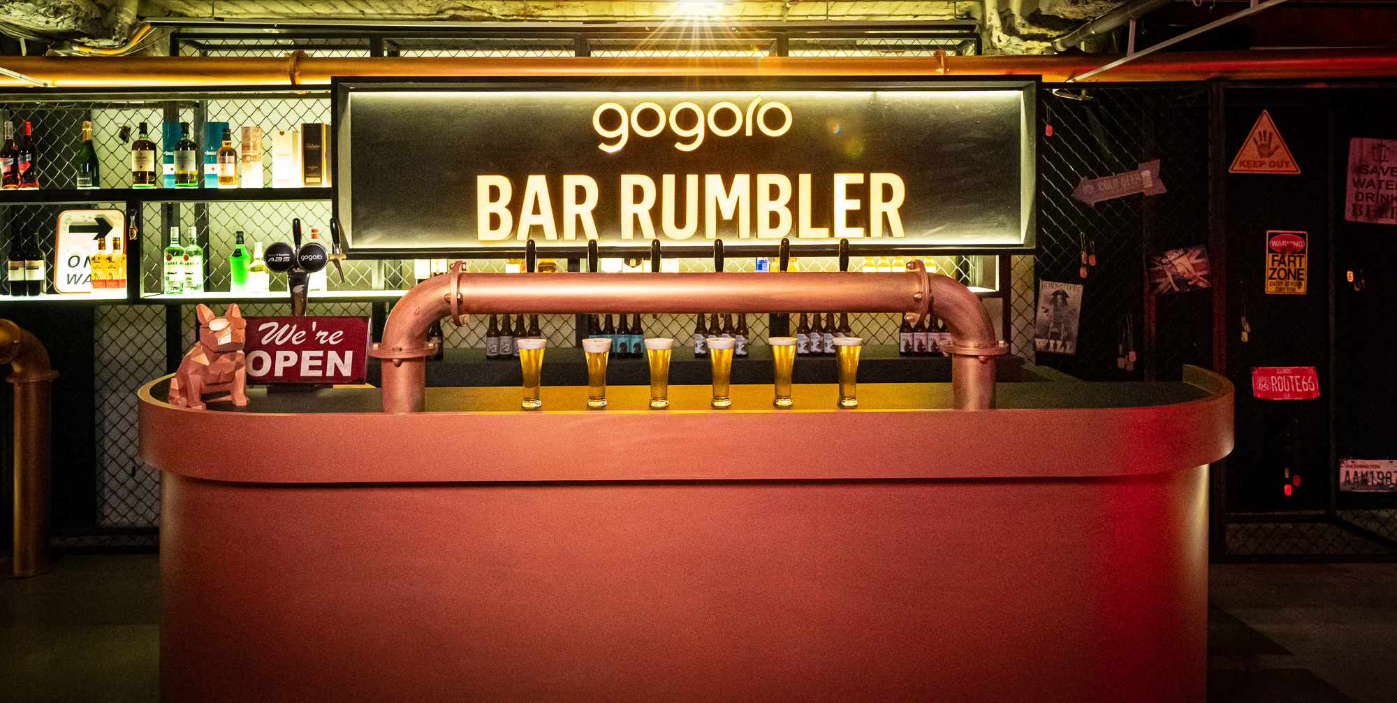 Gogoro 此次特別打造台北街頭的隱藏美式酒吧 － BAR Rumbler ( 濕地 - 台北市中山區林森北路 107 巷 10 號 B1 )。