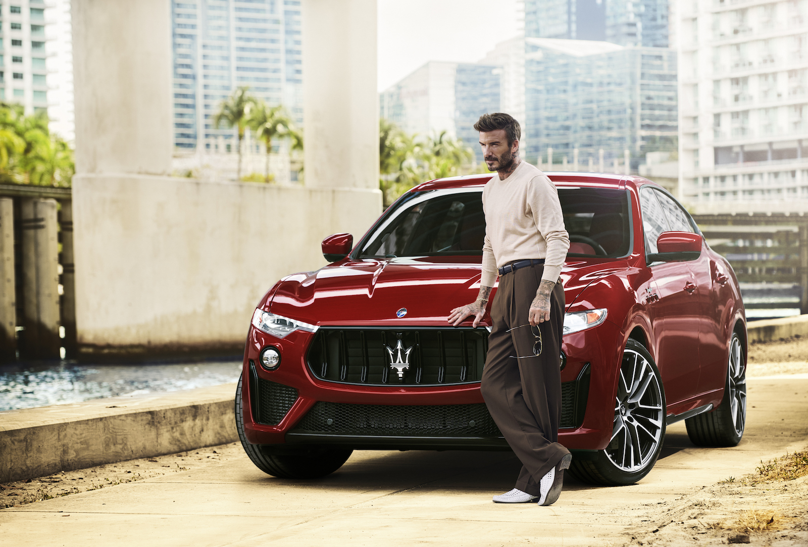 【影】最帥代言人？足球金童貝克漢擔任 Maserati 全球品牌大使