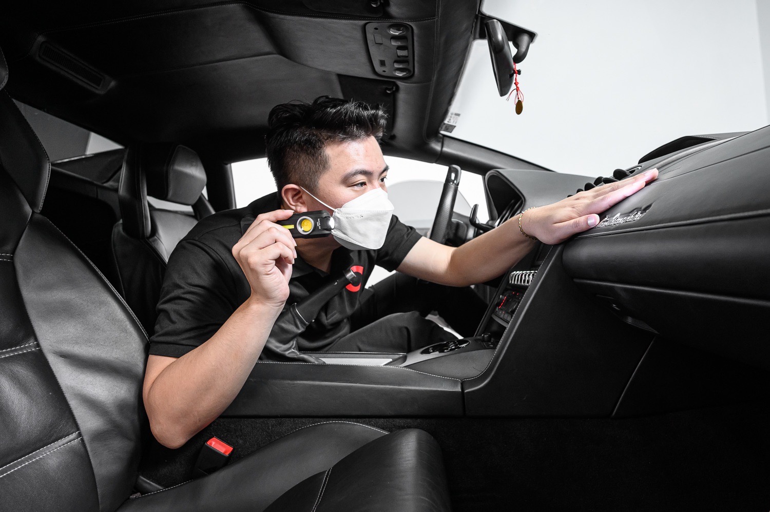 業界最高300項鑑定,包括獨有的道路測試,以及專業師傅進行含冷氣等詳細內裝鑑定。