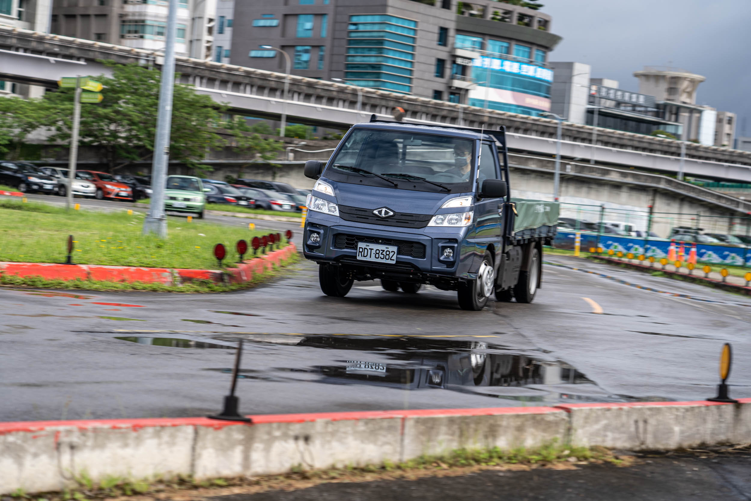 本車具備高達四種動力切換模式,可根據駕駛者當下用車狀況隨意調整。