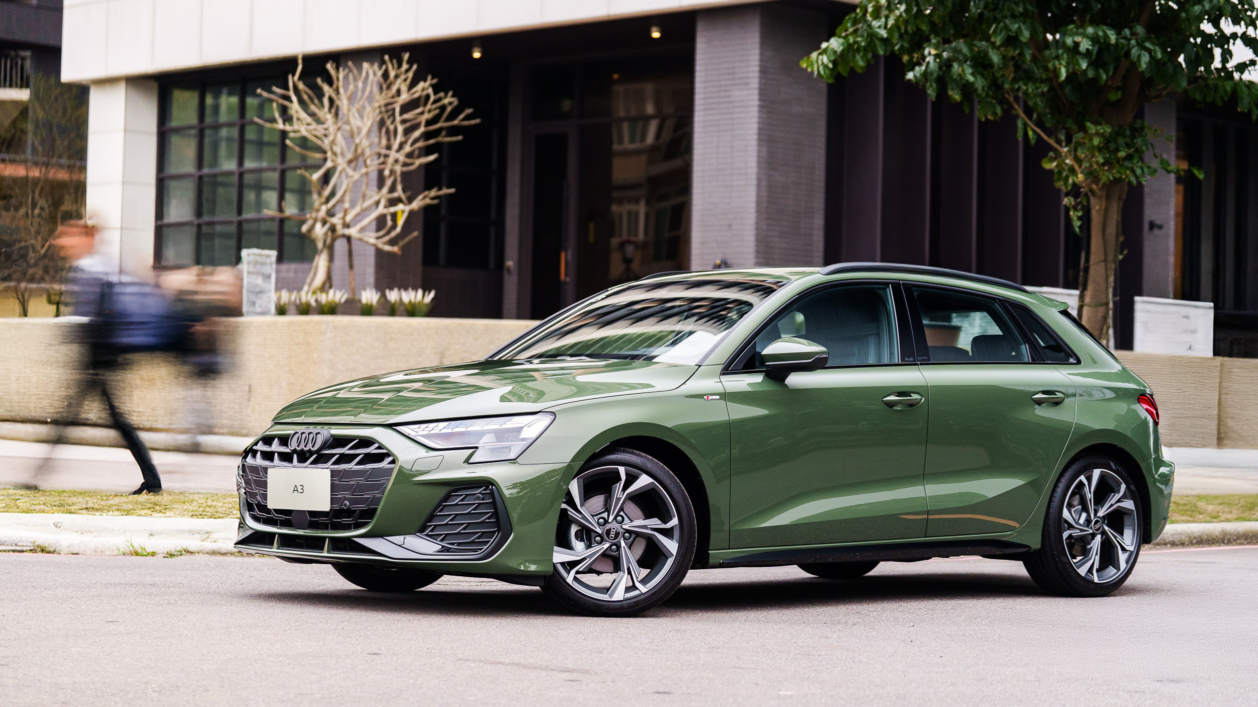 Audi A6 e-tron｜A3 Sportback 雙車型 獲 2026 車訊風雲獎