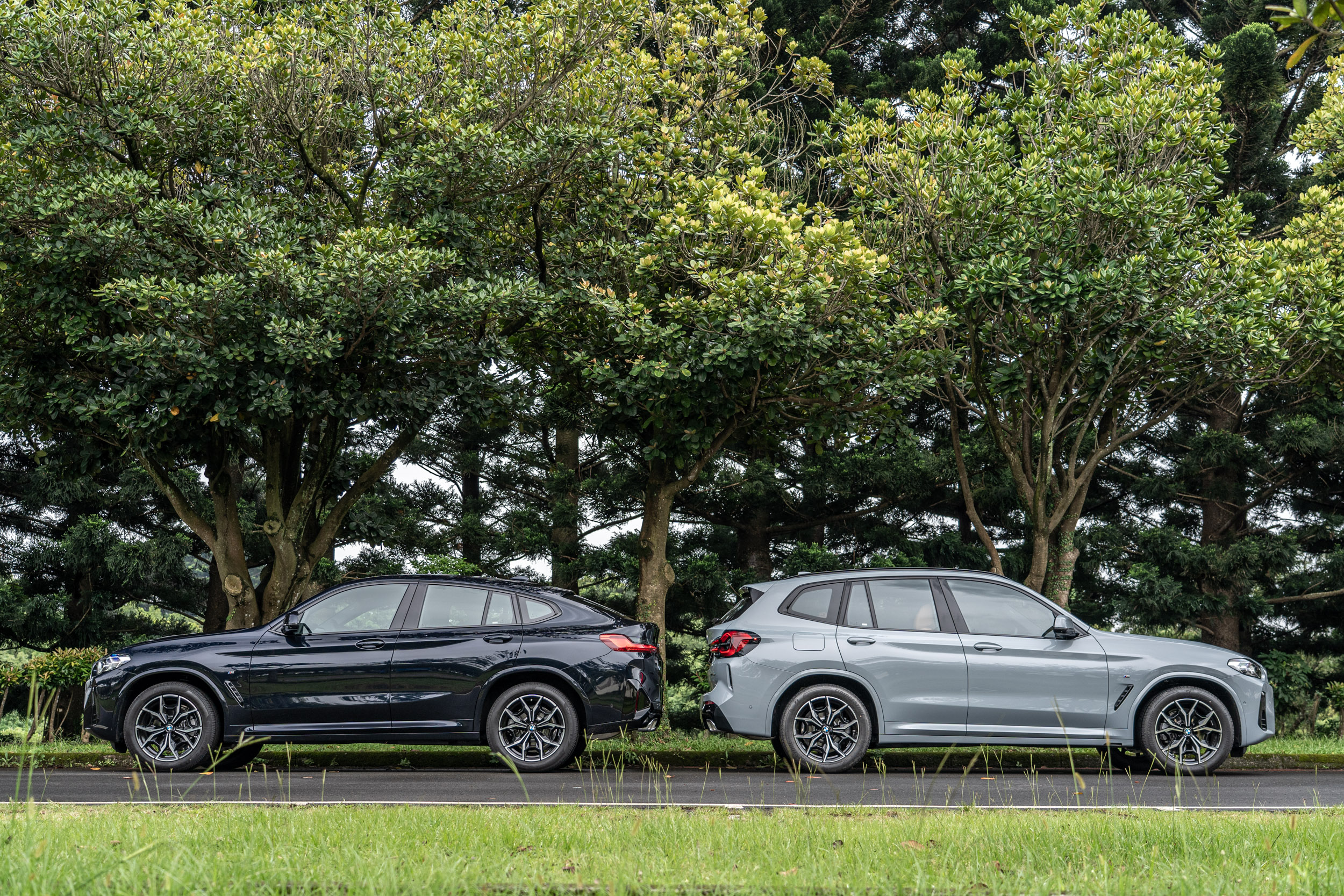 本次所試駕的 X3 / X4 xDrive20i M Sport 鉑金版，就外觀設計上增列市場上歡迎度極高的 M Sport 運動化套件。