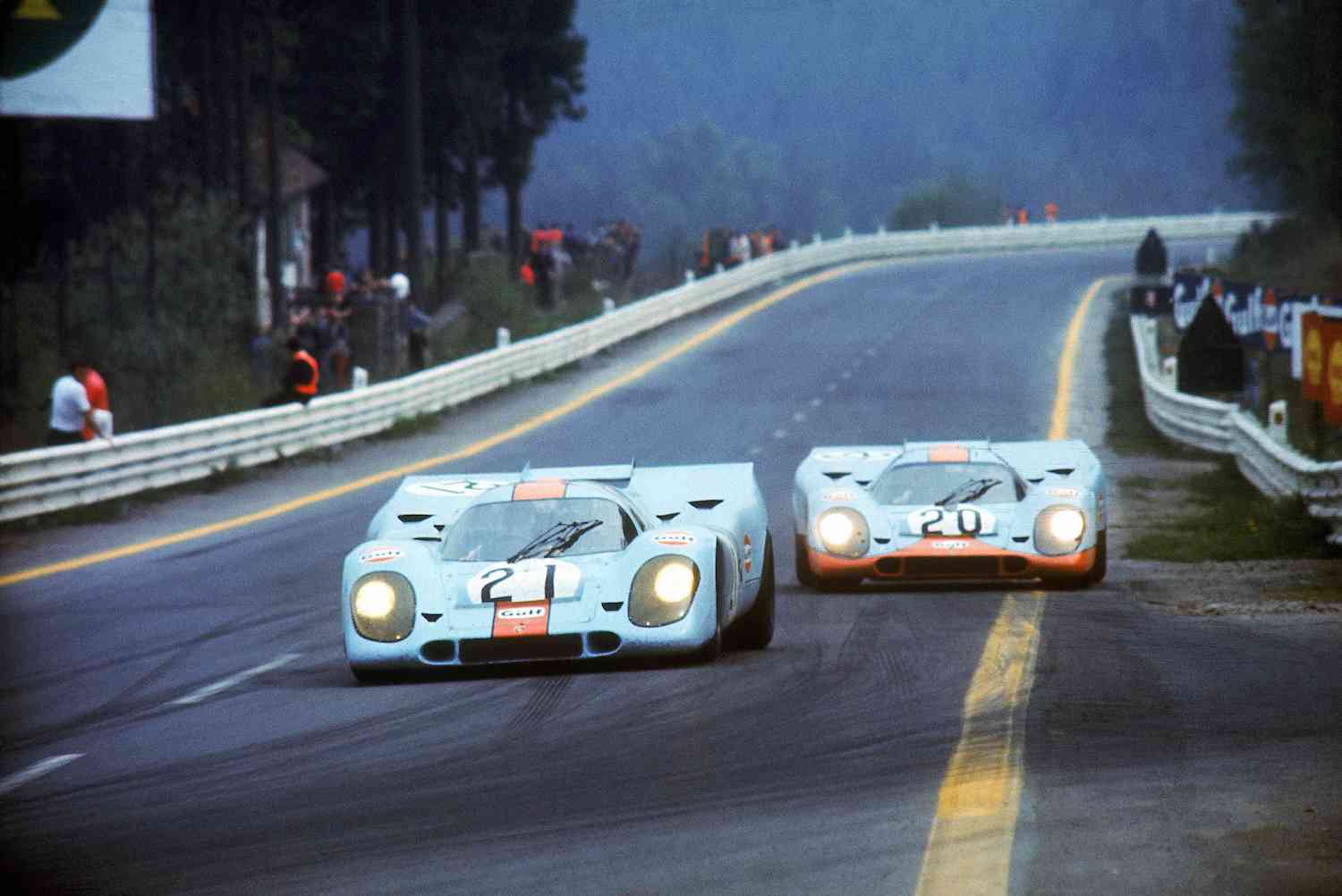 1971年Porsche 917 KH於斯帕-弗朗科爾尚賽道（Circuit de Spa-Francorchamps）的歷史照片。