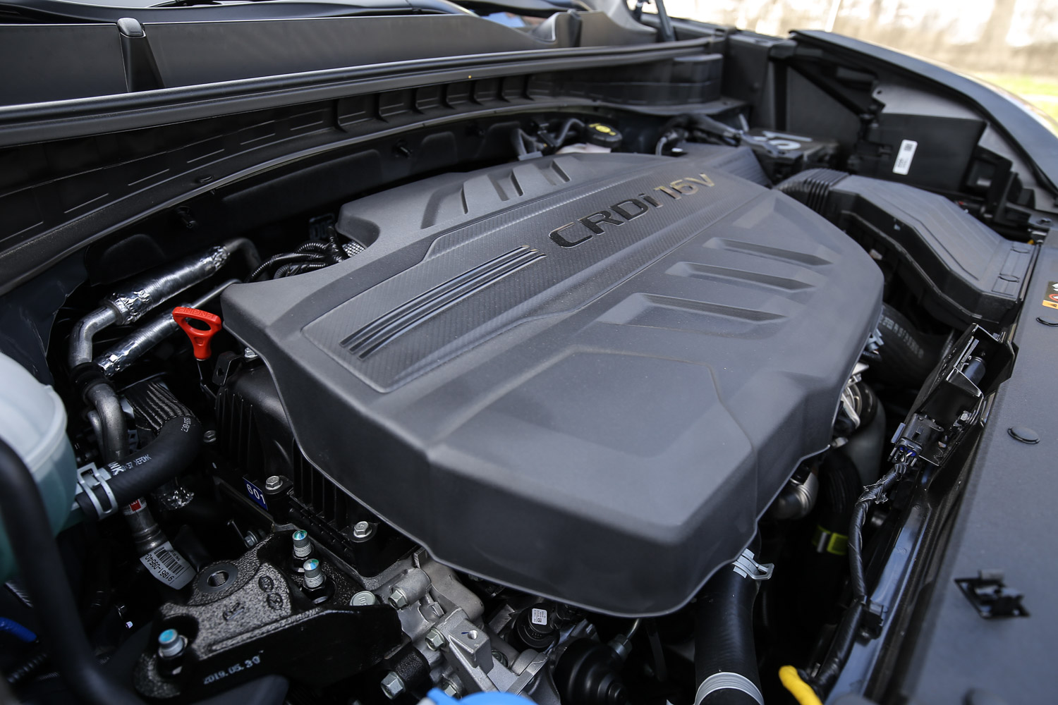 Sportage 搭載 2.0 升柴油引擎，具備 185ps/4000rpm 最大馬力與 41kgm/1750~2750rpm 最大扭力輸出。