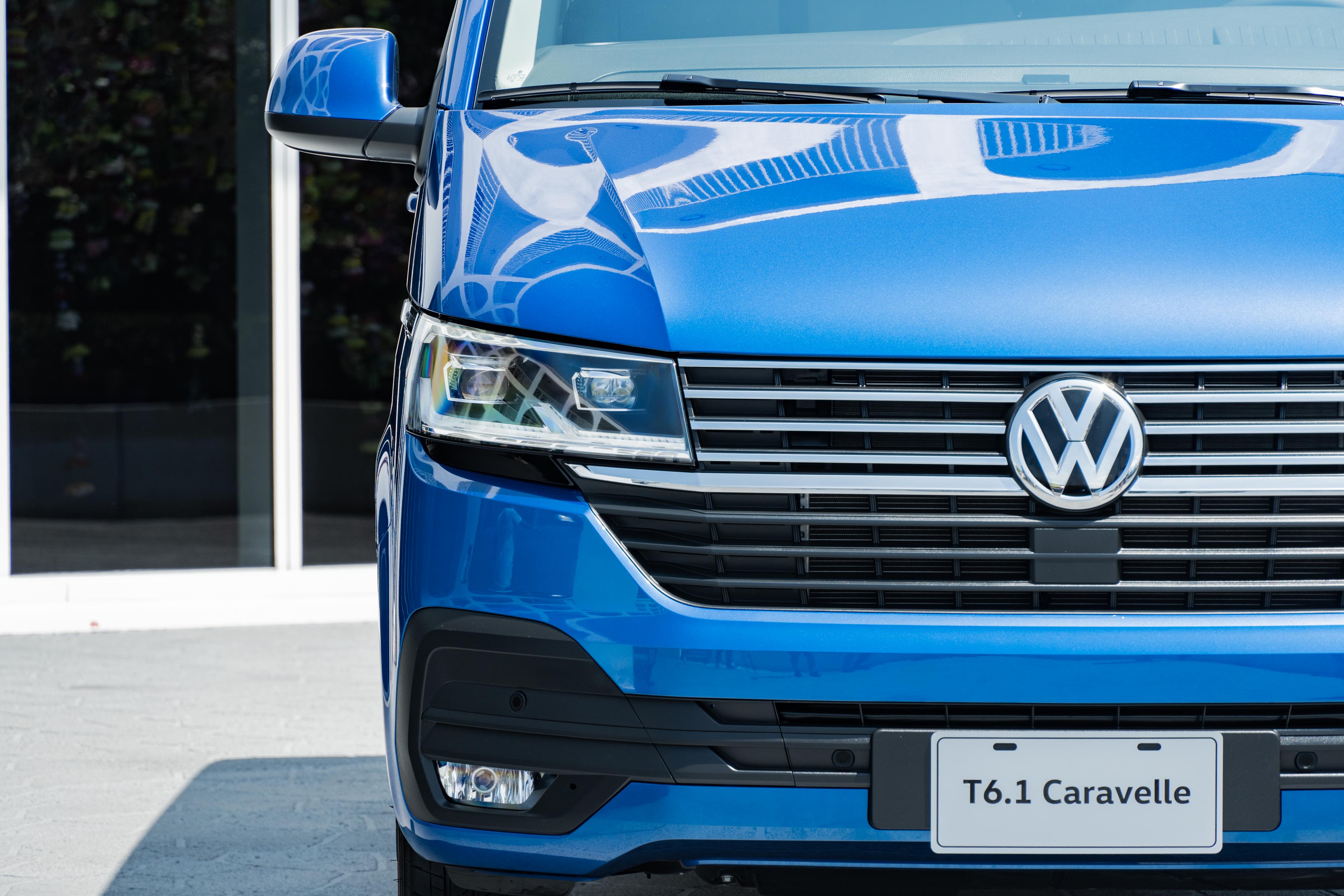 外觀設計採用新式樣大型水箱護罩、全新車頭保桿設計,199 以上車種也標配級距中罕見的 LED 頭尾燈及日行燈。